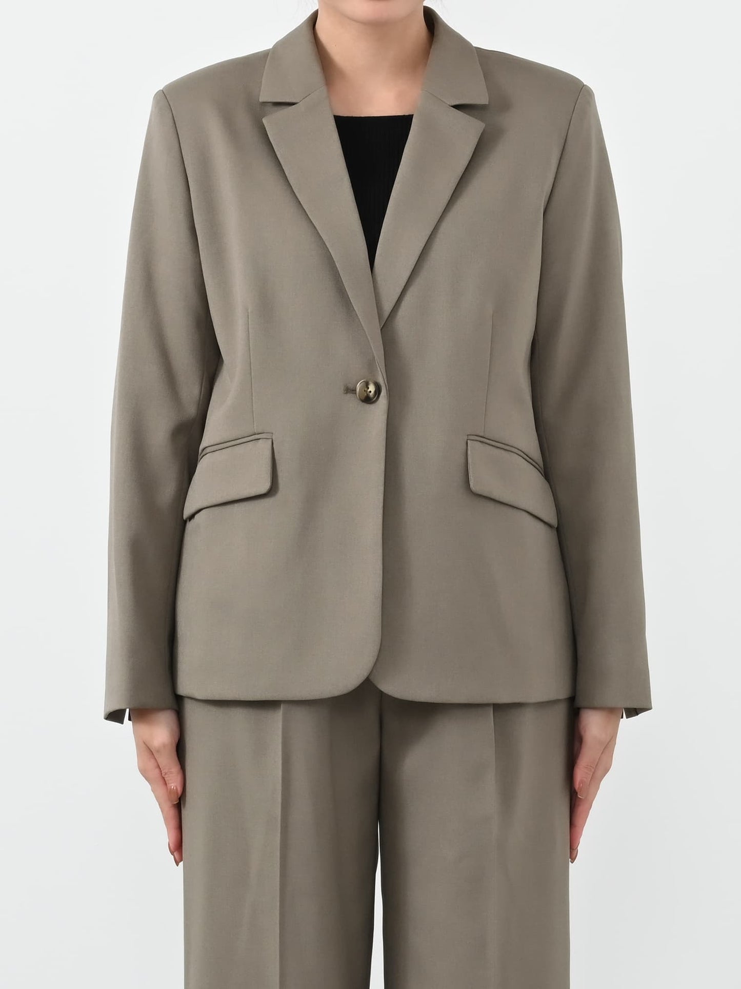 ※こちらが実物のカラーに一番お色味が近くなっております。（グレージュ）<br>149cm | B:77 W:60 H:83 股下:68.5 | ワンサイズ着用