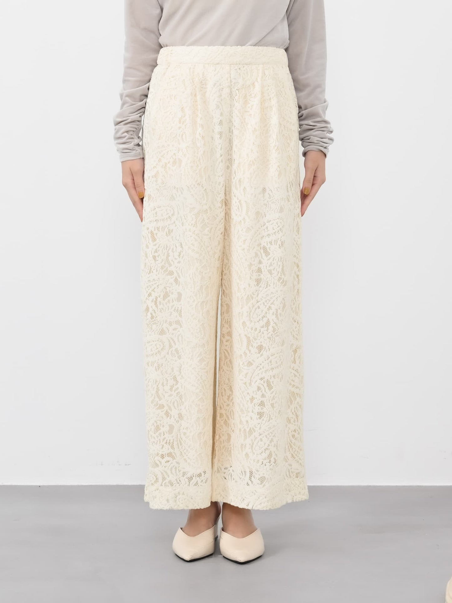 ※こちらが実物のカラーに一番お色味が近くなっております。（アイボリー）<br>150cm | B:78 W:56 H:74 股下:69  | regular着用 (ヒールの高さ: 3.5cm) 