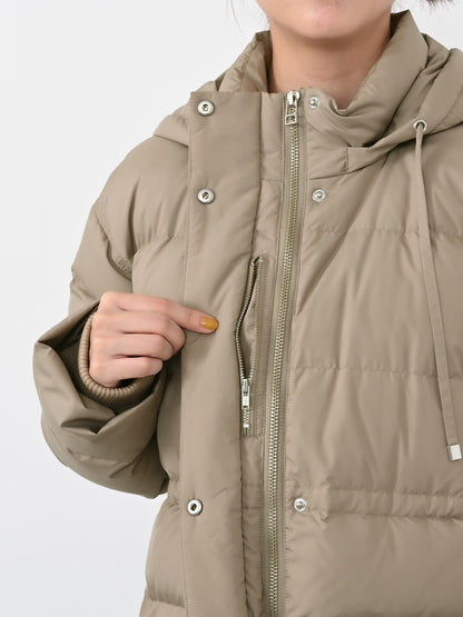 ※ファスナー付近にポケットがございます。