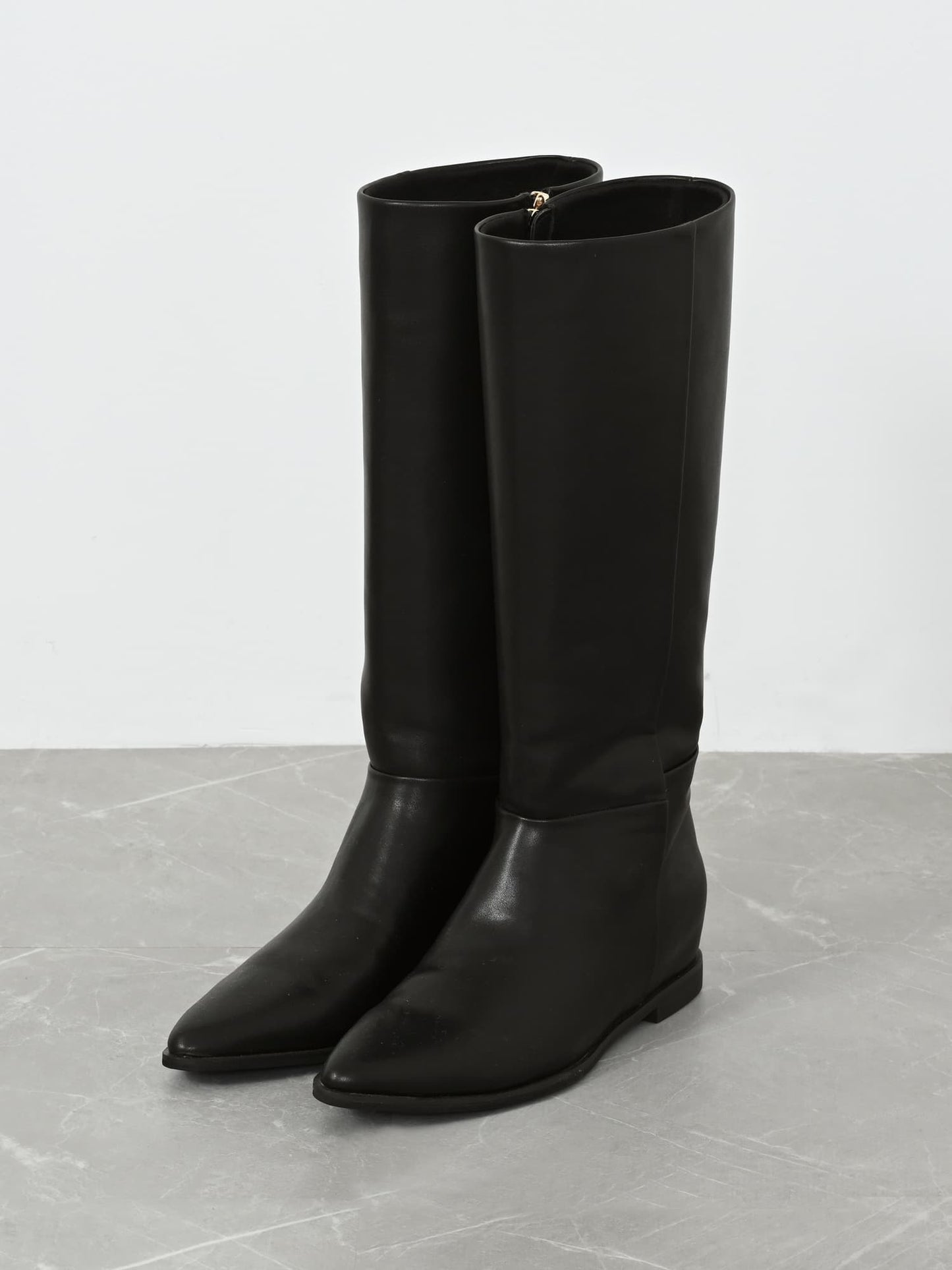 ※こちらが実物のカラーに一番お色味が近くなっております。（ブラック）