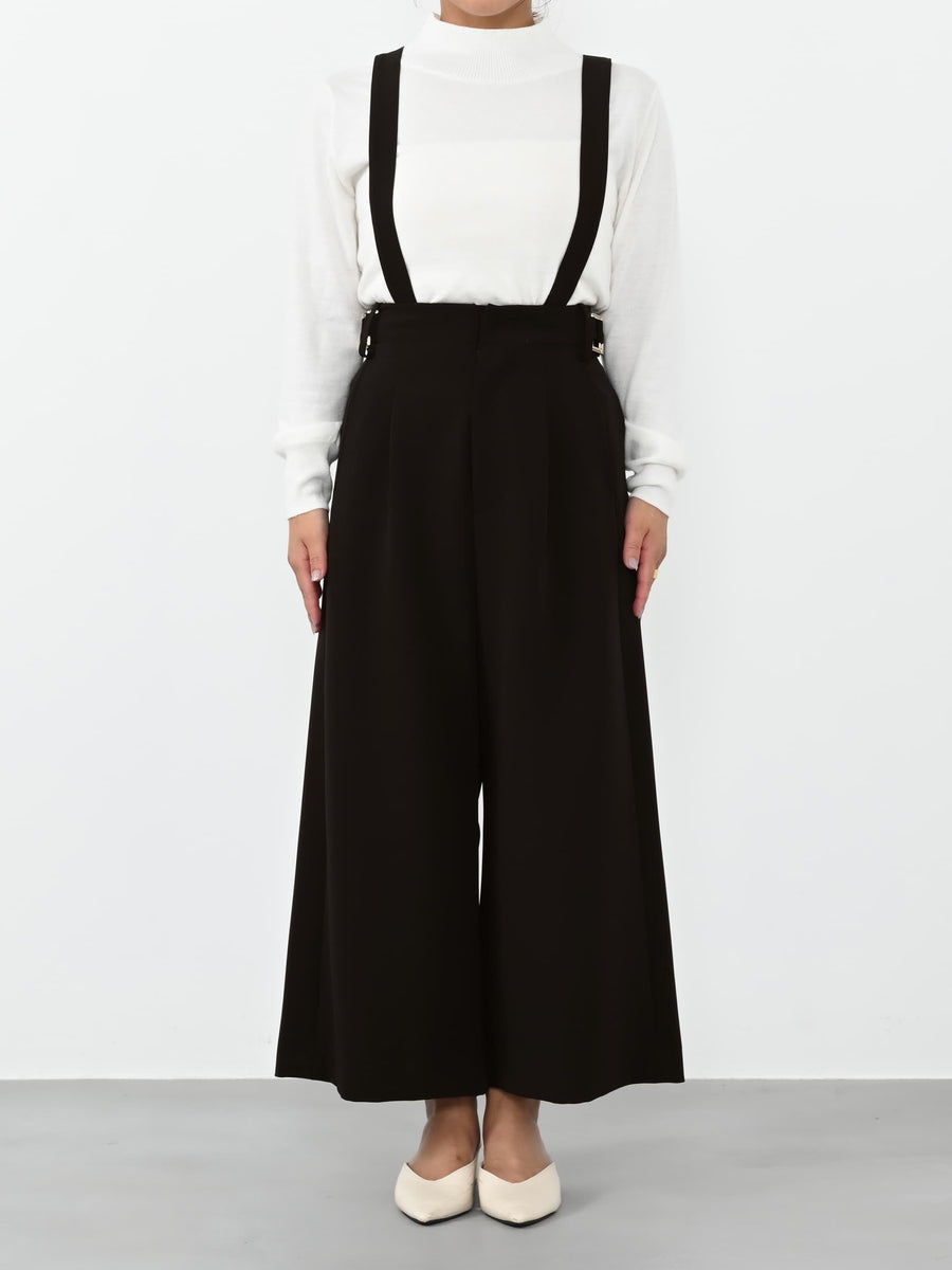 ※こちらが実物のカラーに一番お色味が近くなっております。（ブラック）<br>144cm | B:80 W:64 H:84 股下:62 | short-XS着用 (ヒールの高さ:3.5cm)