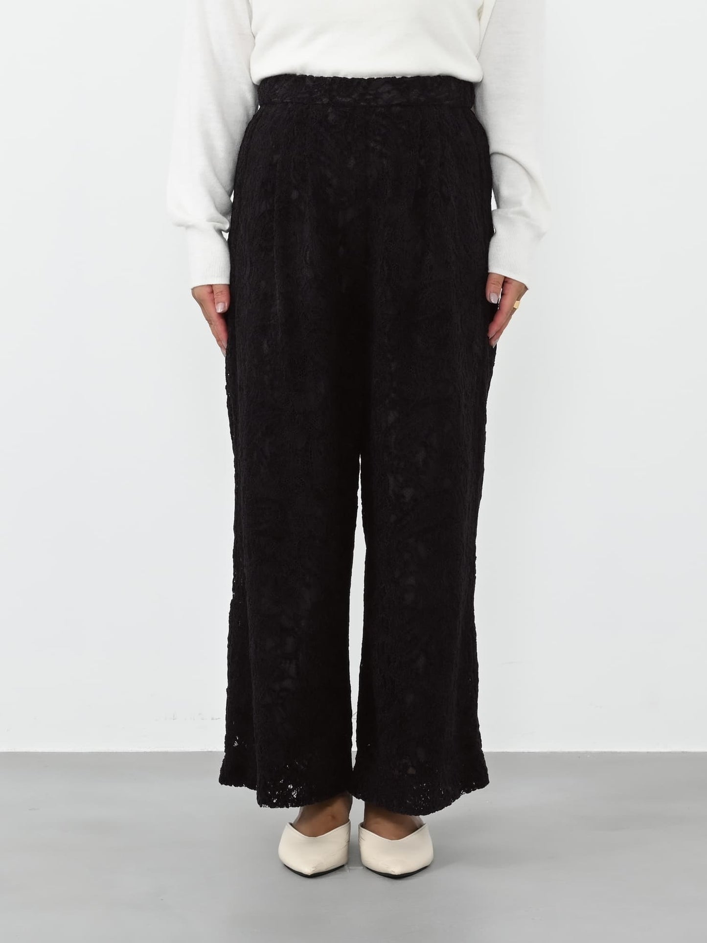 ※こちらが実物のカラーに一番お色味が近くなっております。（ブラック）<br>144cm | B:80 W:64 H:84 股下:62 | short着用 (ヒールの高さ:3.5cm)