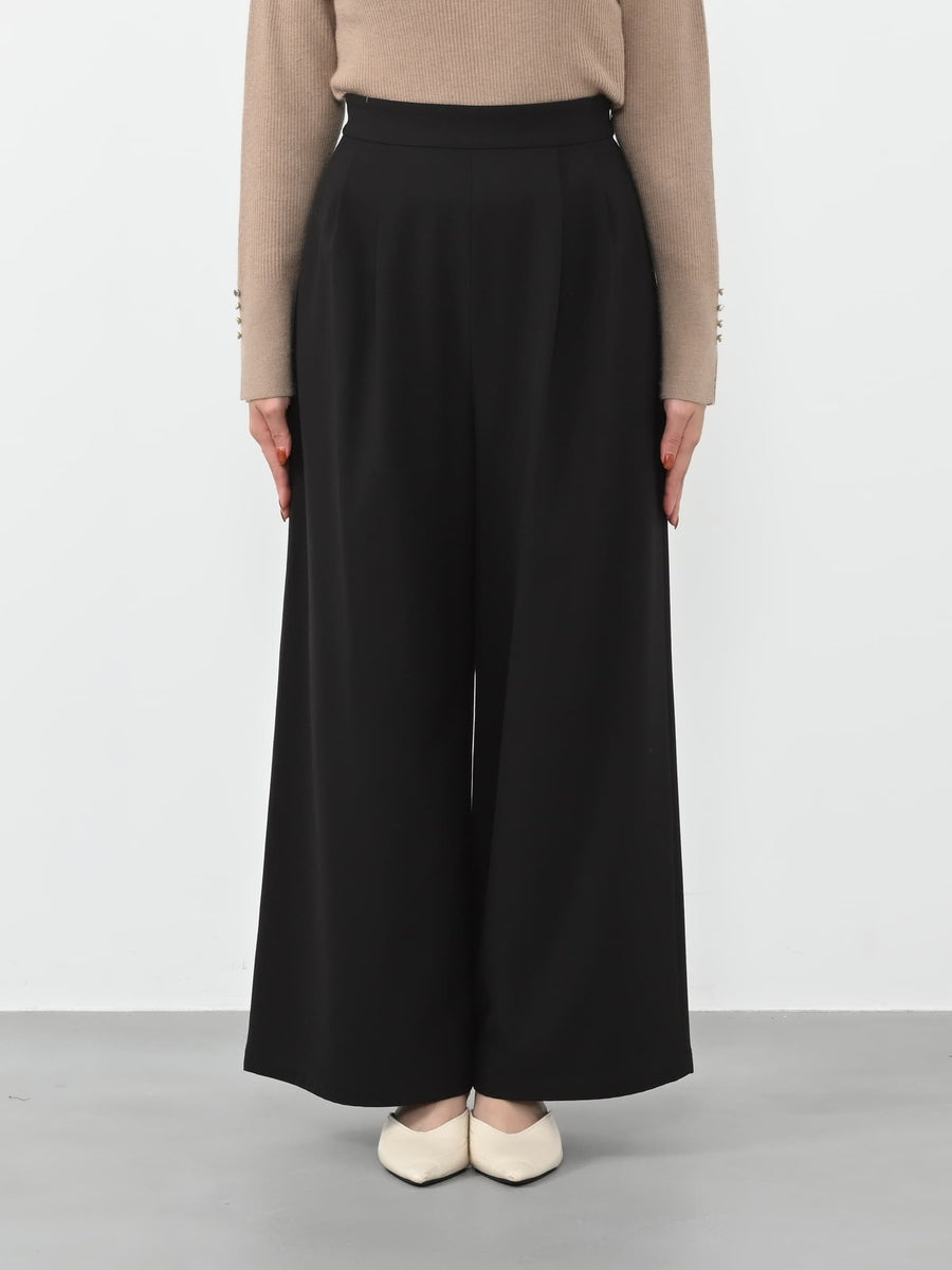 ※こちらが実物のカラーに一番お色味が近くなっております。（ブラック）<br>149cm | B:77 W:60 H:83 股下:68.5 | regluar-XS着用 (ヒールの高さ:3.5cm)