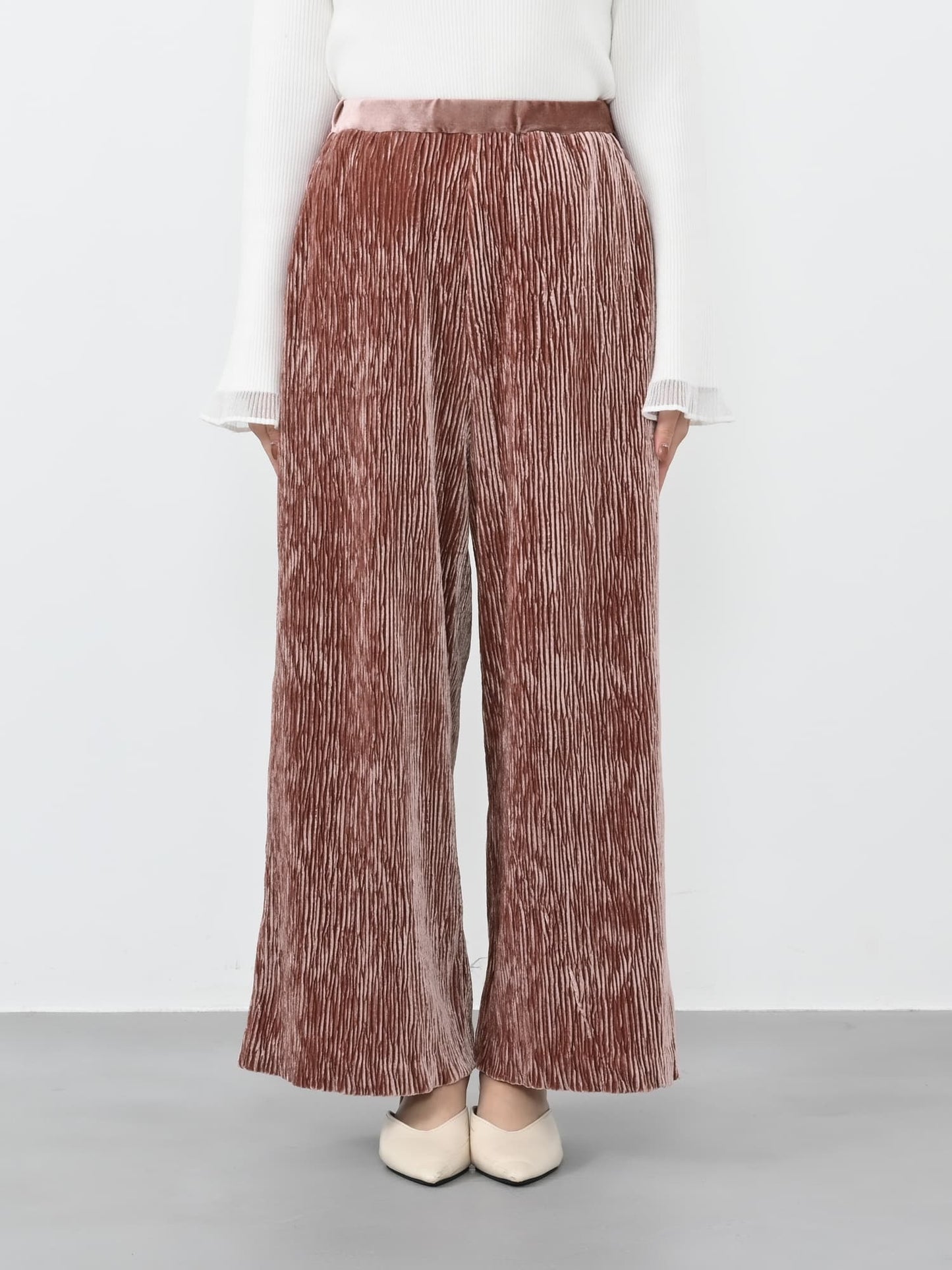 ※こちらが実物のカラーに一番お色味が近くなっております。（ストロベリー）<br>149cm | B:77 W:60 H:83 股下:68.5 | regular着用 (ヒールの高さ:3.5cm)