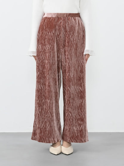 ※こちらが実物のカラーに一番お色味が近くなっております。（ストロベリー）<br>149cm | B:77 W:60 H:83 股下:68.5 | regular着用 (ヒールの高さ:3.5cm)