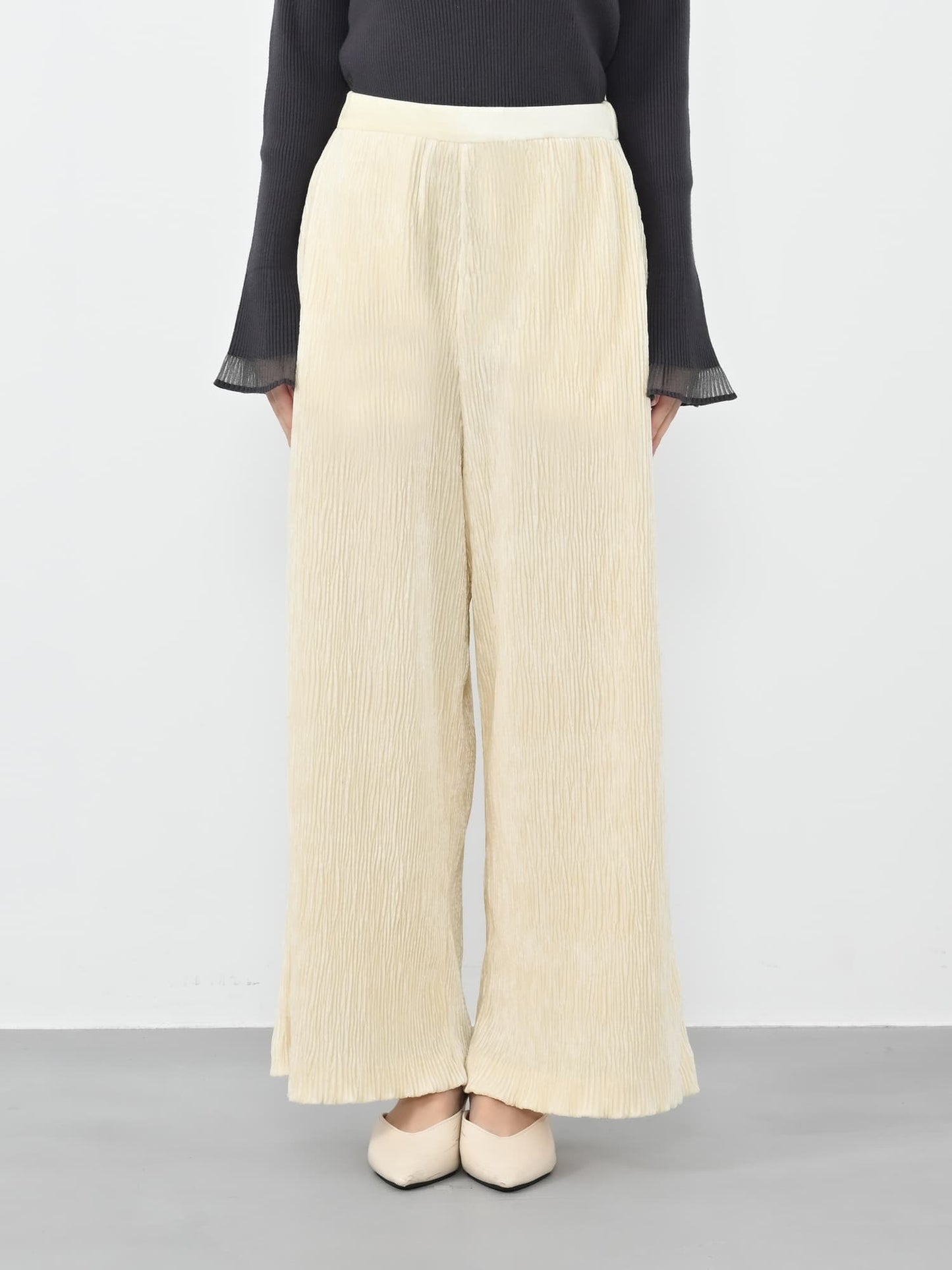 ※こちらが実物のカラーに一番お色味が近くなっております。（シュガー）<br>150cm | B:78 W:56 H:74 股下:69  | regular着用 (ヒールの高さ:3.5cm)