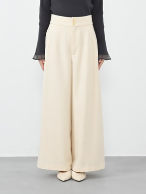 ※こちらが実物のカラーに一番お色味が近くなっております。（アイボリー）<br>150cm | B:78 W:56 H:74 股下:69  | regular-XS着用 (ヒールの高さ: 3.5cm)