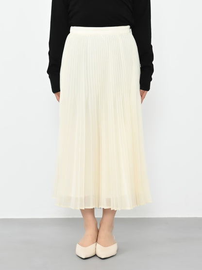 ※こちらが実物のカラーに一番お色味が近くなっております。（アイボリー）<br>143cm | B:73 W:60 H:81 股下:65  | short 着用 (ヒールの高さ: 3.5cm) 