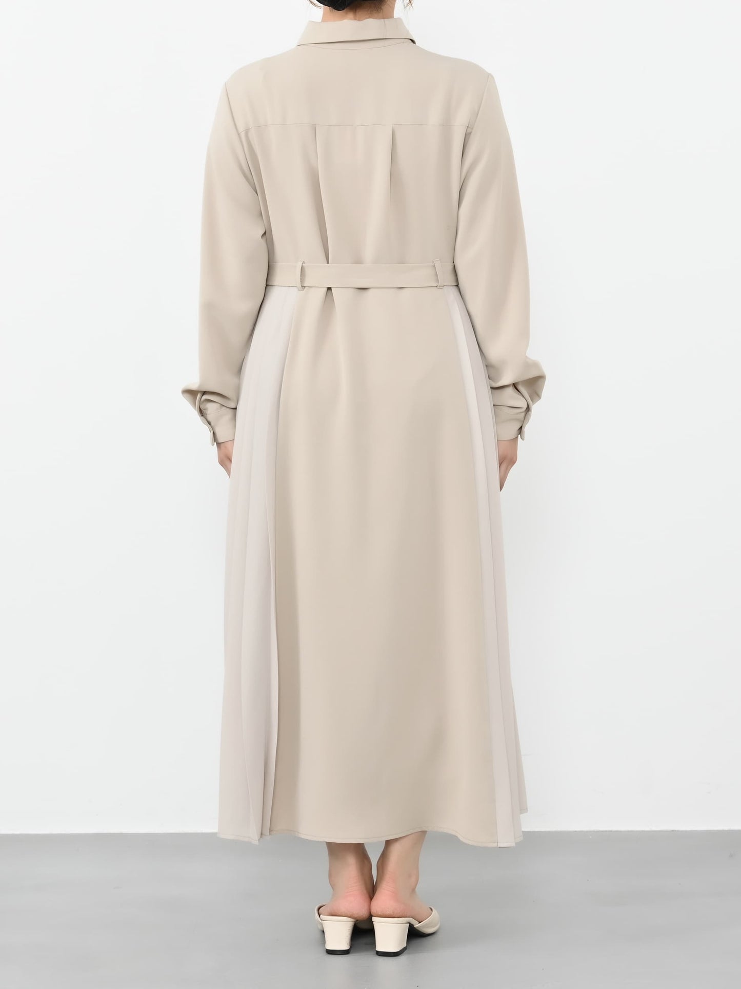 ベルト付きサイドプリーツワンピース-short & regular　[通常]