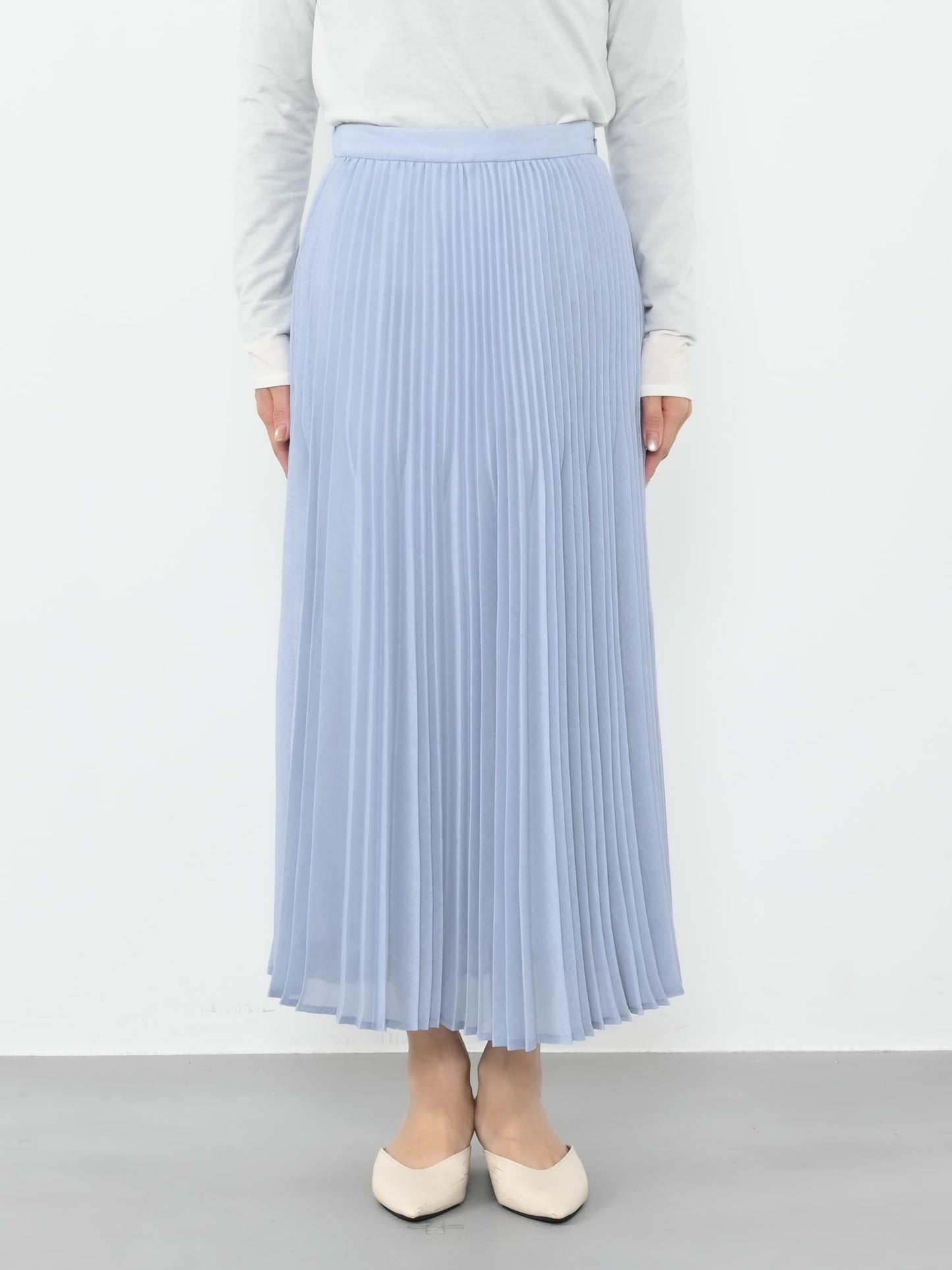 ※こちらが実物のカラーに一番お色味が近くなっております。（ブルー）<br>152cm | B:75 W:59 H:82 股下:70  | regular着用 (ヒールの高さ: 3.5cm) 