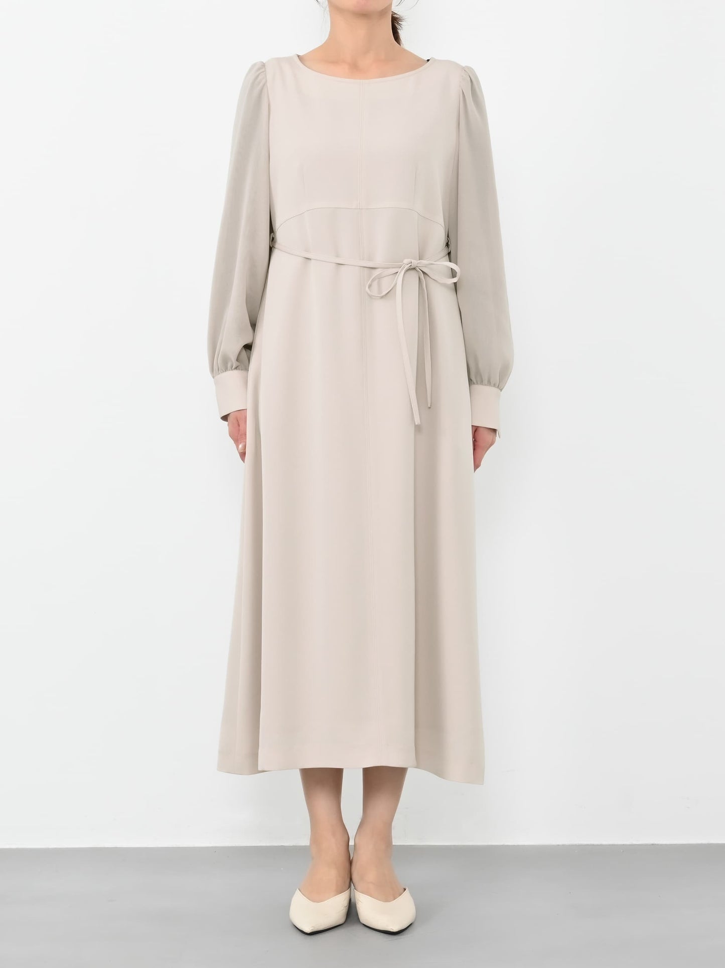 ※こちらが実物のカラーに一番お色味が近くなっております。（ライトベージュ）<br>152cm | B:75 W:59 H:82 股下:70  | regular着用 (ヒールの高さ:3.5cm)