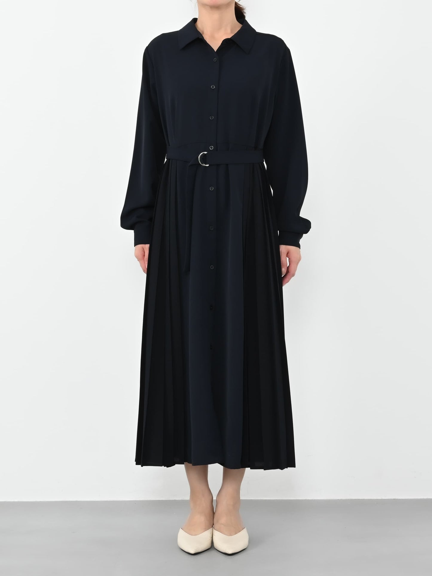 ※こちらが実物のカラーに一番お色味が近くなっております。（ネイビー）<br>152cm | B:75 W:59 H:82 股下:70  | regular着用 (ヒールの高さ: 3.5cm) 