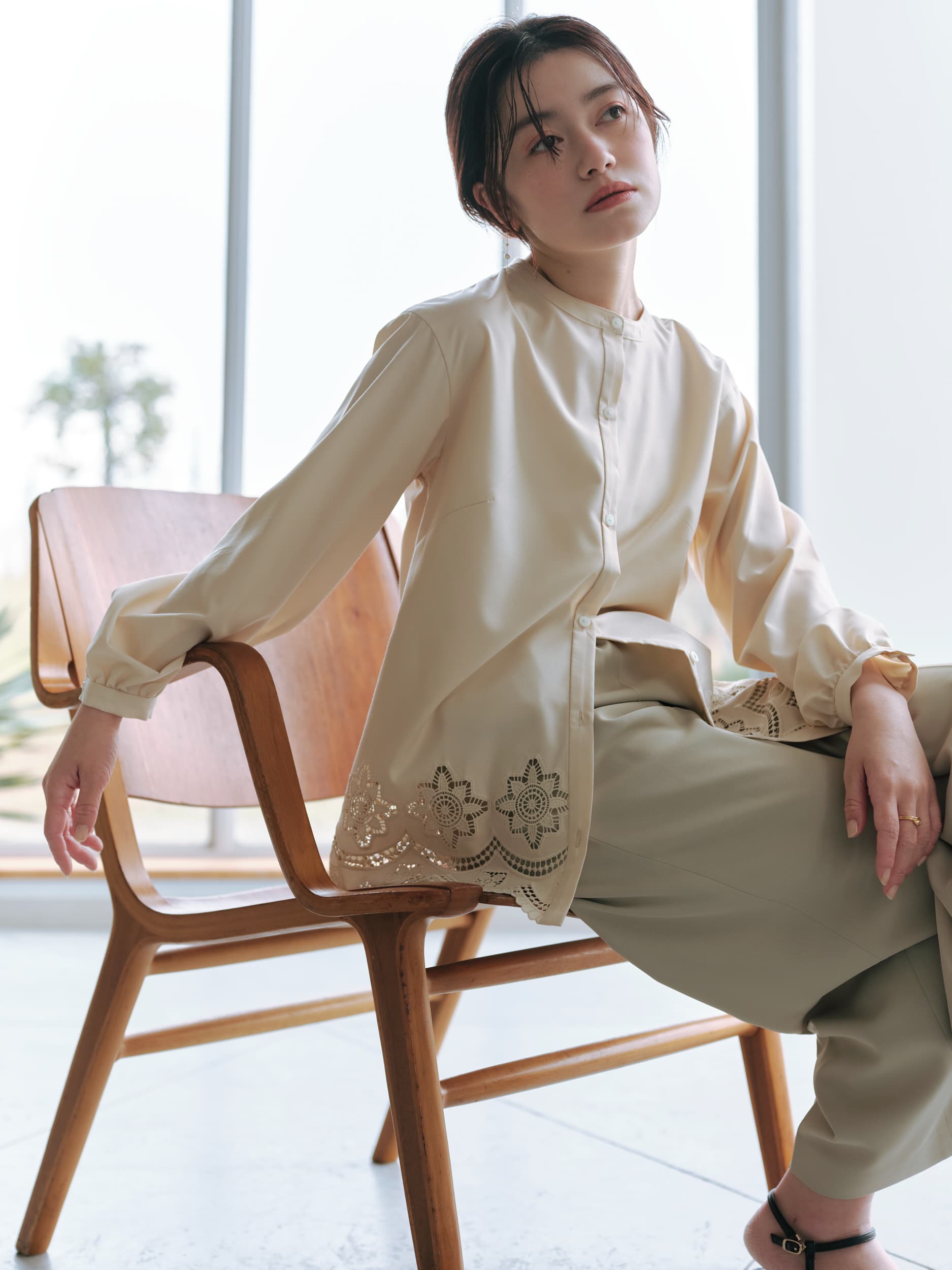 カットワークヘムブラウス | 小柄・低身長女性向けファッション通販