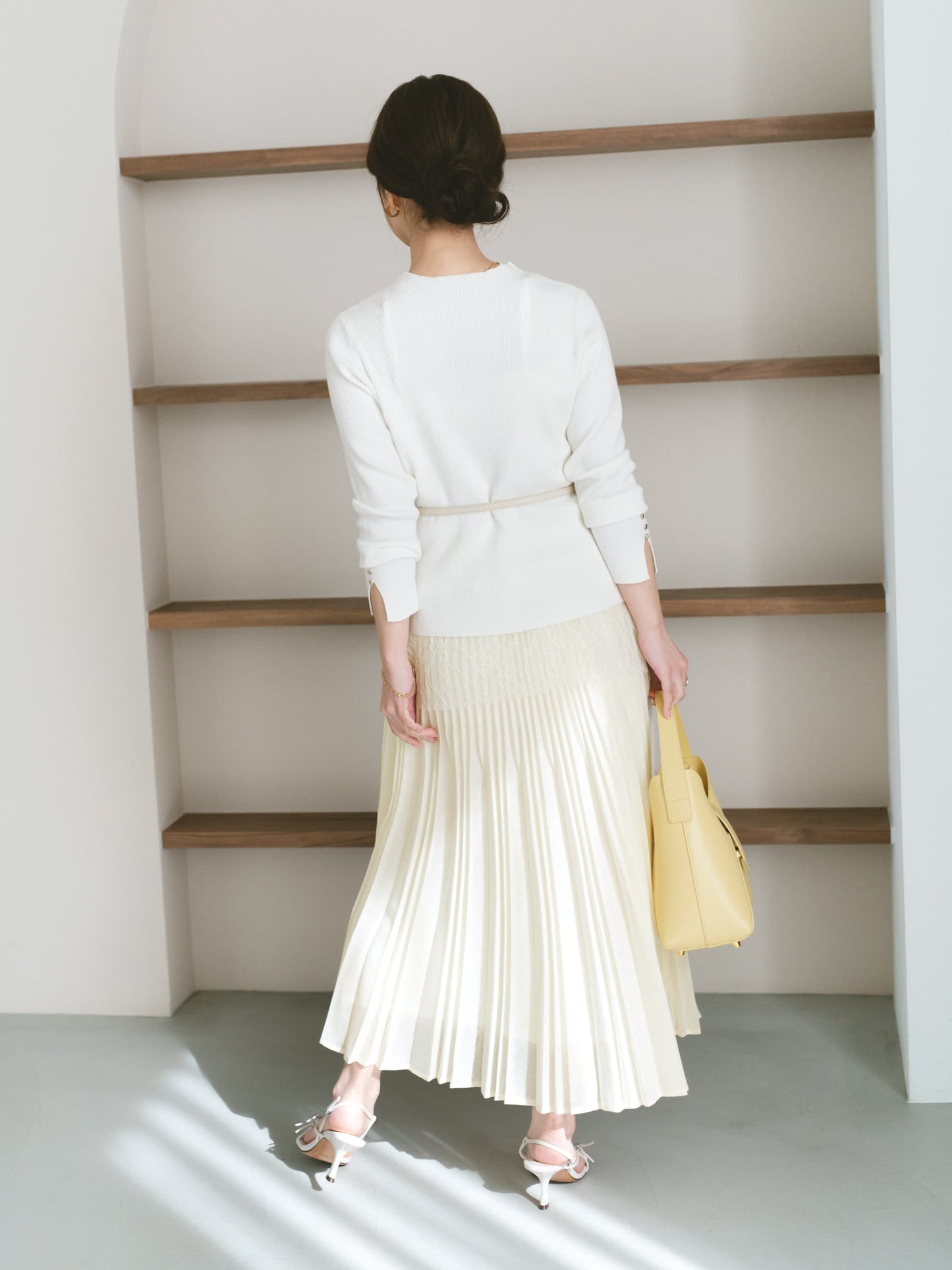 シルキーコットンゴールドボタンニット　[通常]