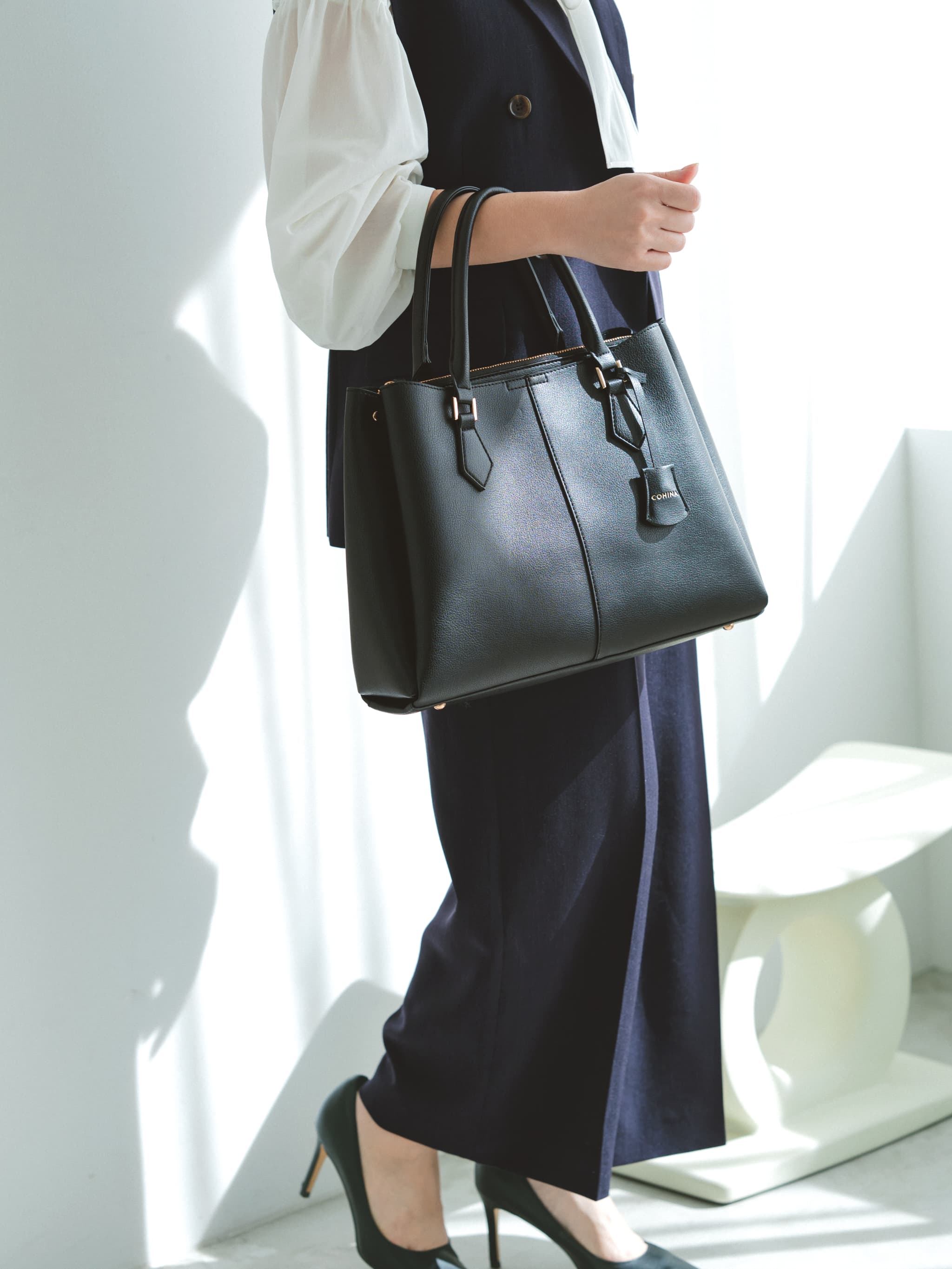 VISコラボ】【軽量】チャーム付き2wayトート | 小柄・低身長女性向け