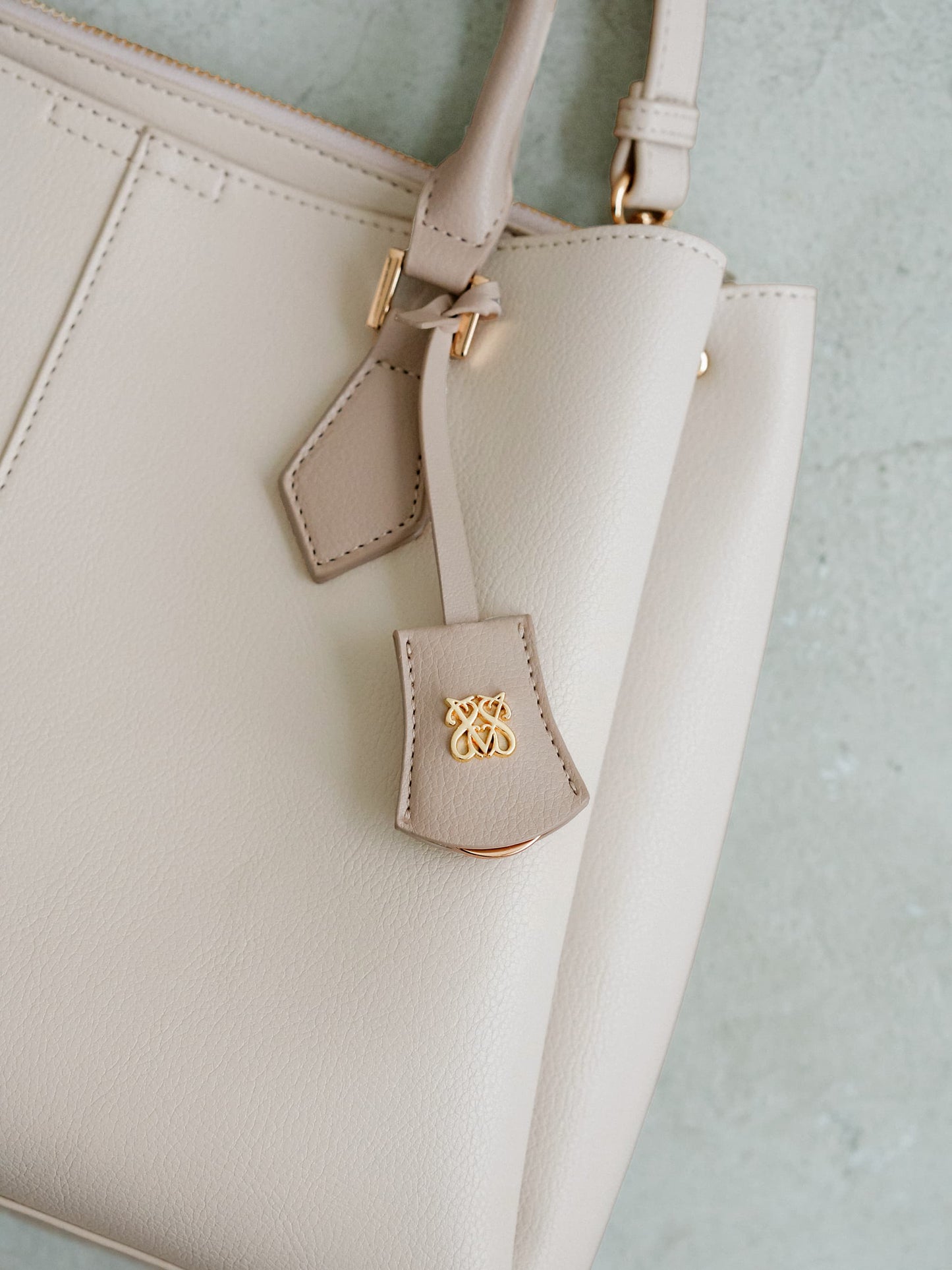 【VISコラボ】【軽量】チャーム付き2wayトート　[通常]