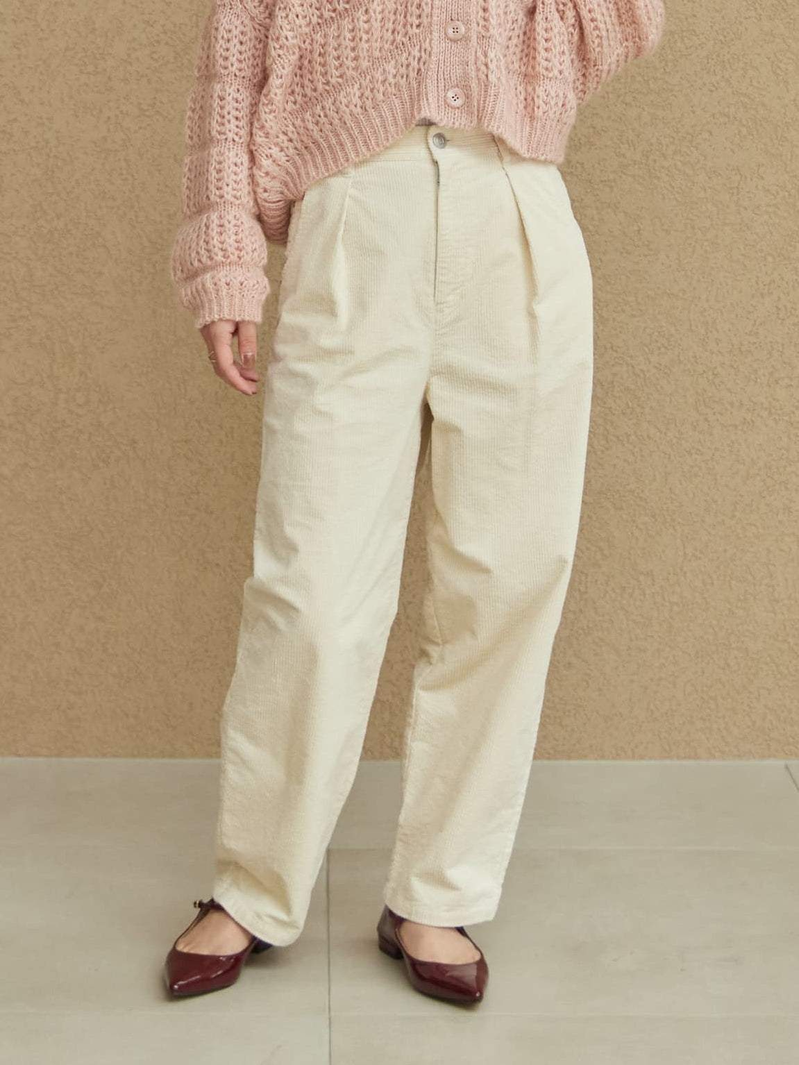 コーデュロイカーブタックパンツ | 小柄・低身長女性向けファッション