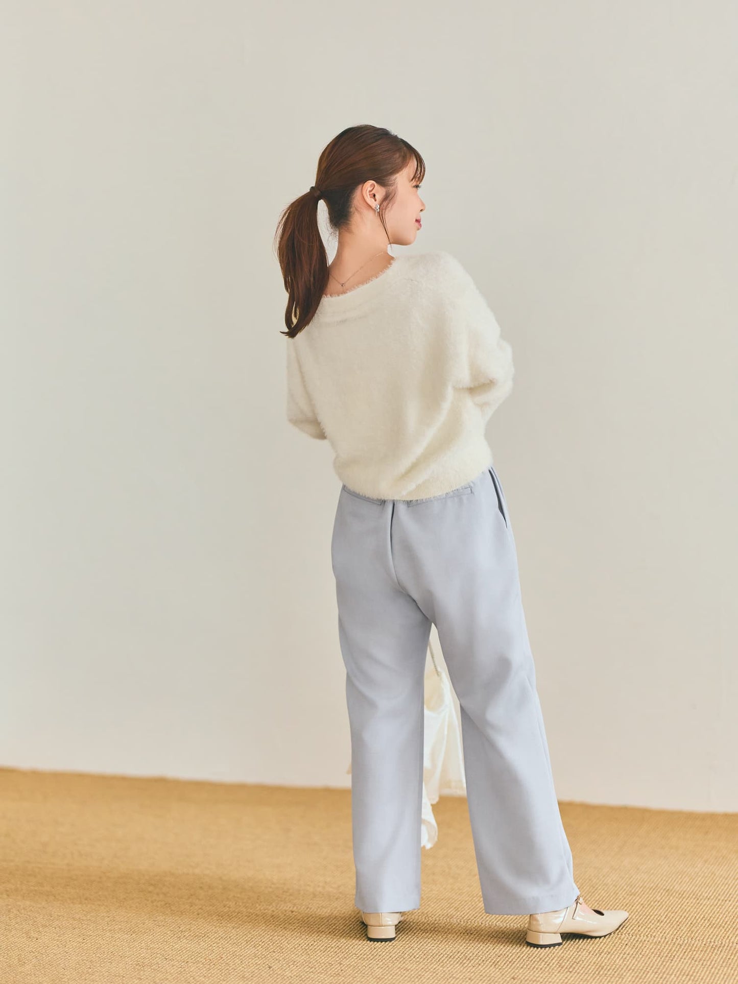 フェザーVネックカーディガン　[通常]