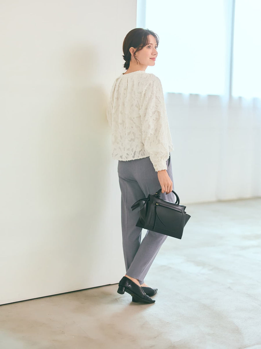 カットジャカードタックデザインブラウス　[通常]