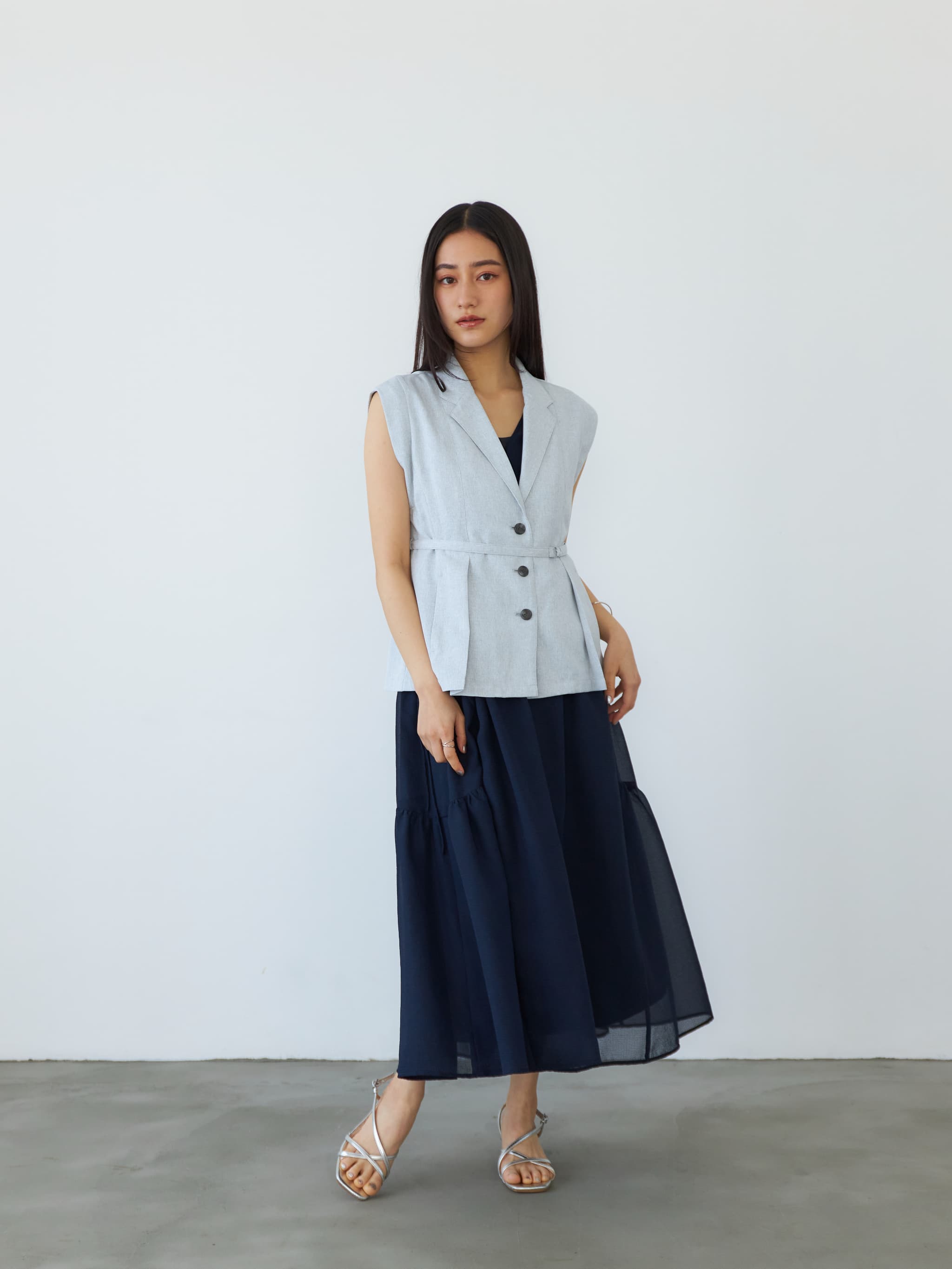 STRATA リネンライクペプラムトップス　 リネンライクテーラードタックジレ リネンライクテーラードタックジレ | 小柄・低身長女性向け