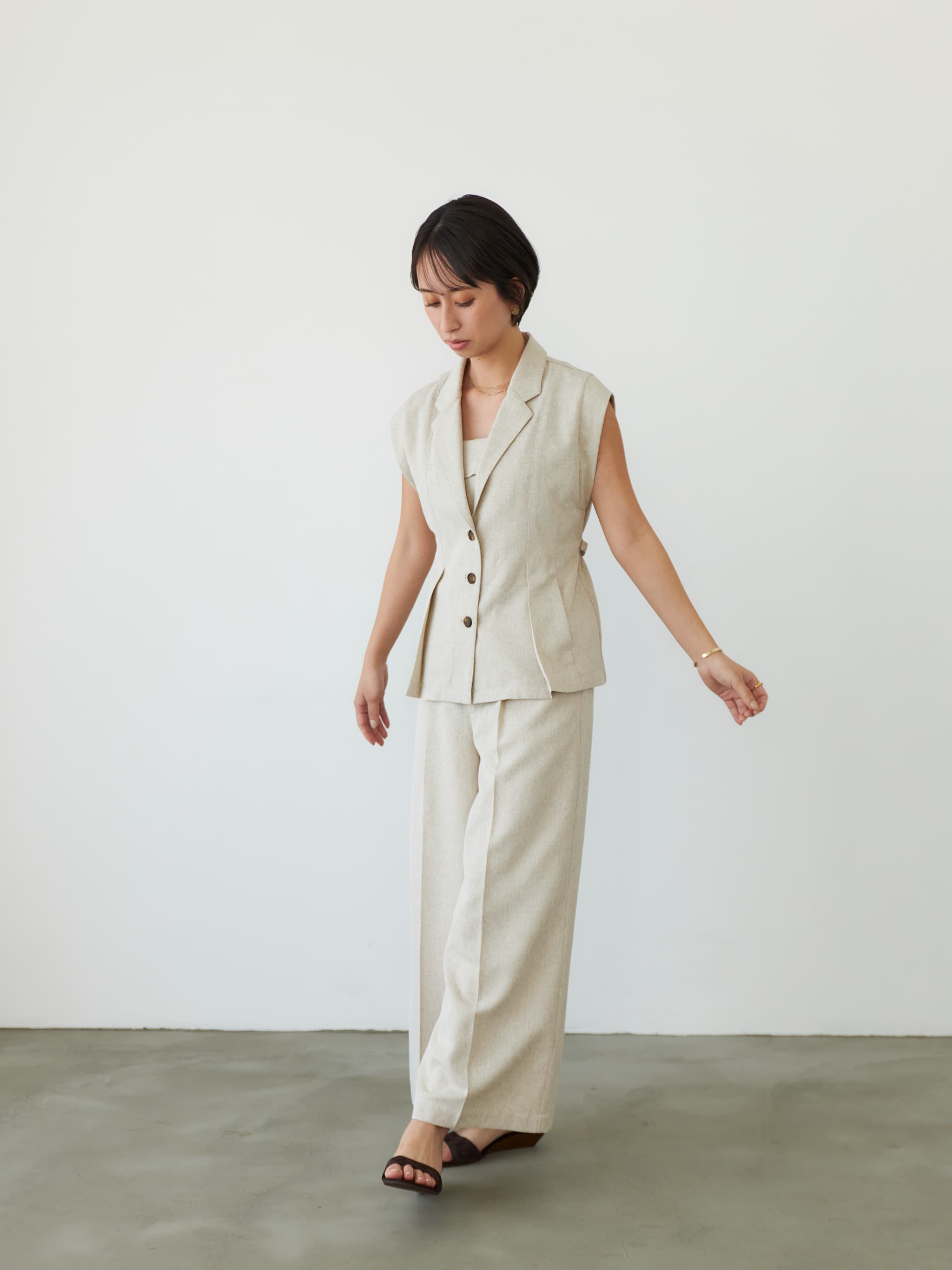 リネンライクテーラードタックジレ | 小柄・低身長女性向け