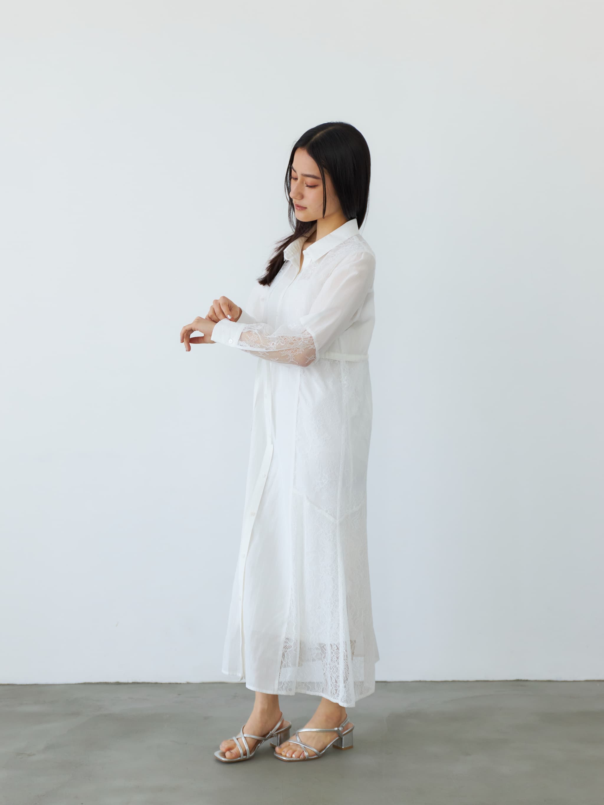 コヒナ ベルト付きヨークシャツワンピース ブルーグリーン short 極美