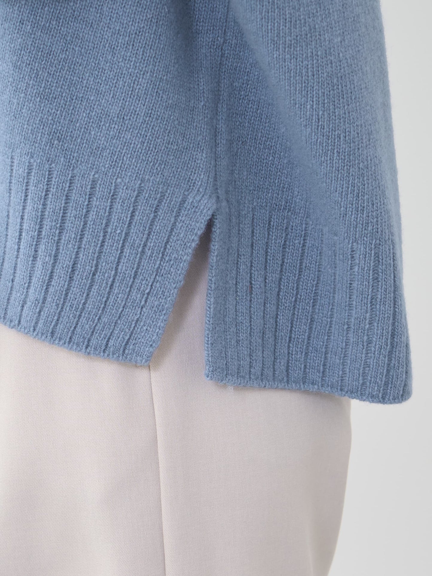 ウールカシミヤボトルネックニット　[通常]