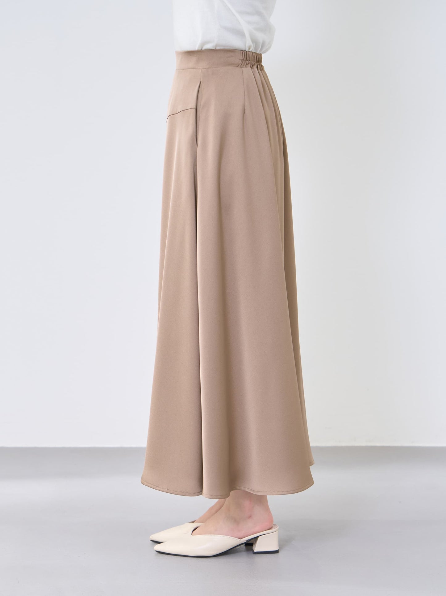 アシメラインサテンフレアスカート-short & regular　[通常]