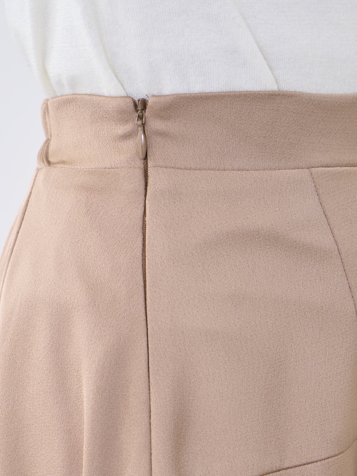 アシメラインサテンフレアスカート-short & regular　[通常]