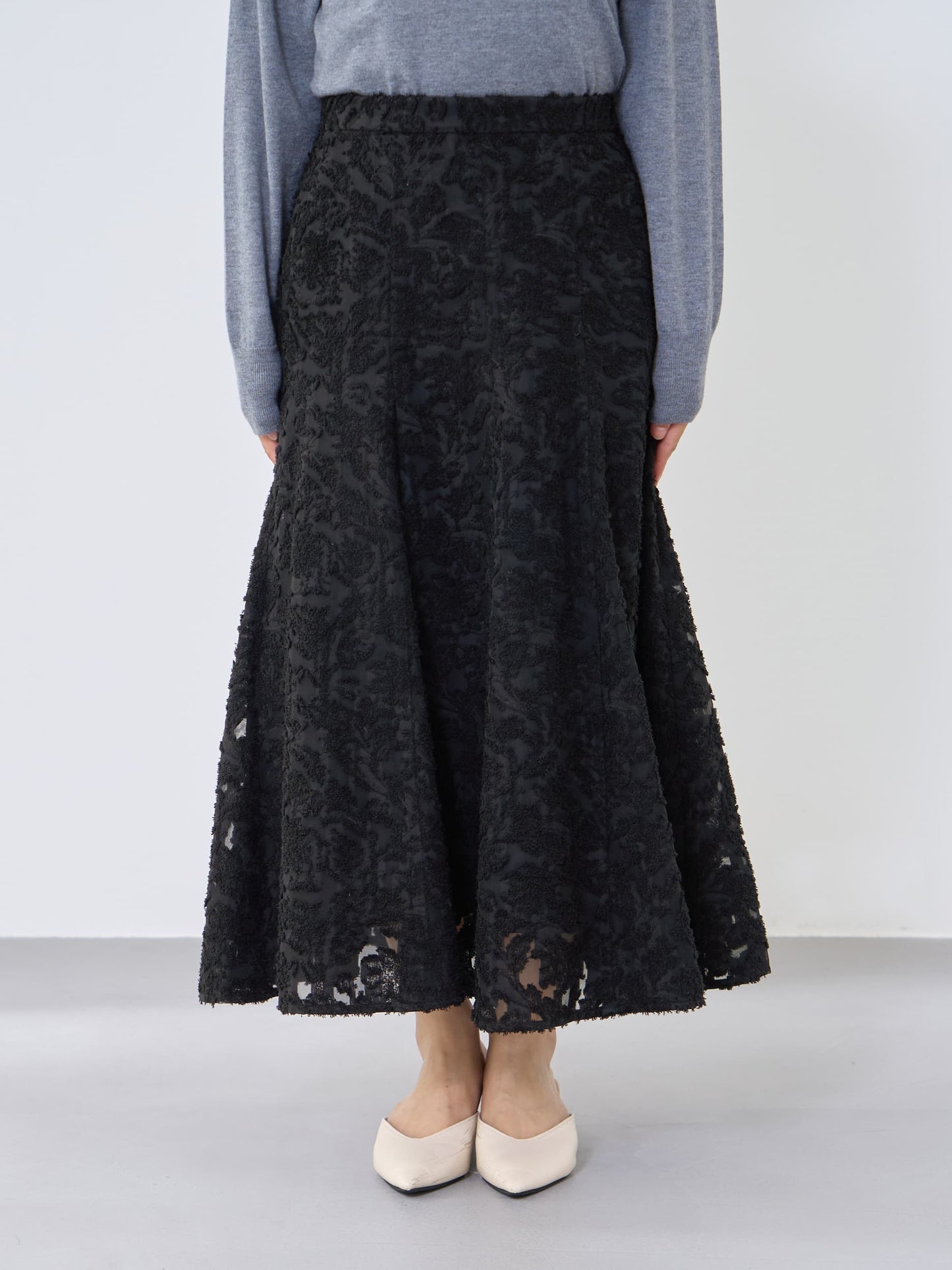 ※こちらが実物のカラーに一番お色味が近くなっております。（ブラック）<br>143cm | B:73 W:60 H:81 股下:65  | short-XS着用 (ヒールの高さ: 3.5cm)