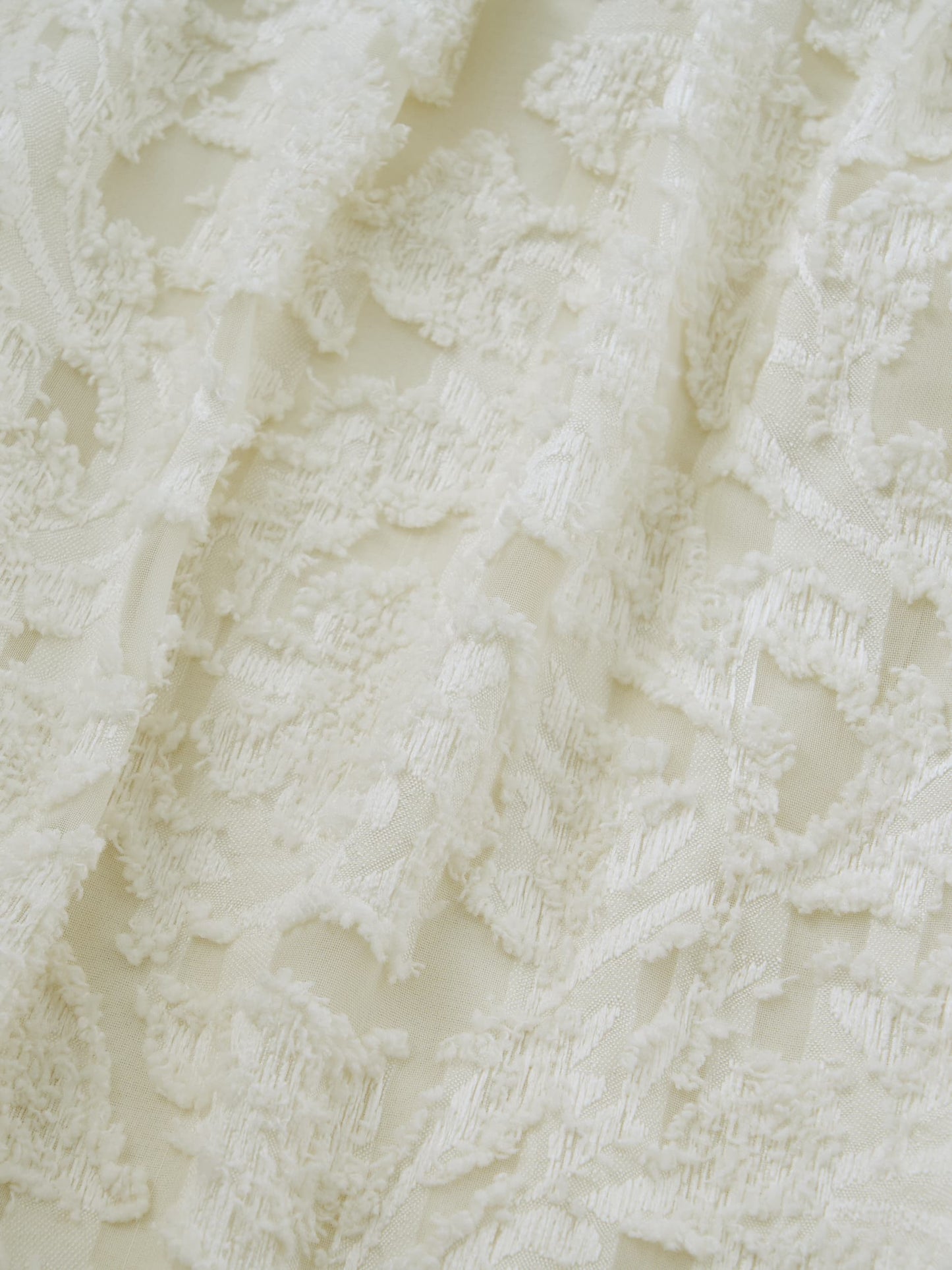 カットジャカードタックデザインブラウス　[通常]