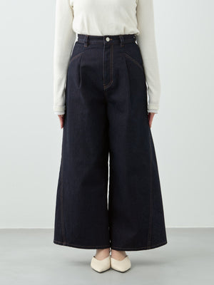 ※こちらが実物のカラーに一番お色味が近くなっております。（ダークインディゴ）<br>149cm | B:77 W:60 H:83 股下:68.5 | regular-XS着用 (ヒールの高さ: 3.5cm)