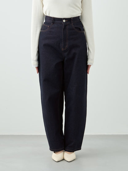 ※こちらが実物のカラーに一番お色味が近くなっております。（ダークインディゴ）<br>149cm | B:77 W:60 H:83 股下:68.5 | regular-XS着用 (ヒールの高さ: 3.5cm) 