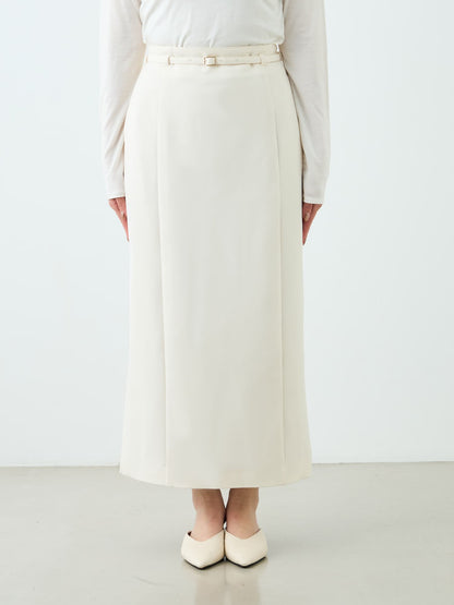 ※こちらが実物のカラーに一番お色味が近くなっております。（アイボリー）<br>149cm | B:77 W:60 H:83 股下:68.5 | regular-XS着用(ヒールの高さ: 3.5cm) 