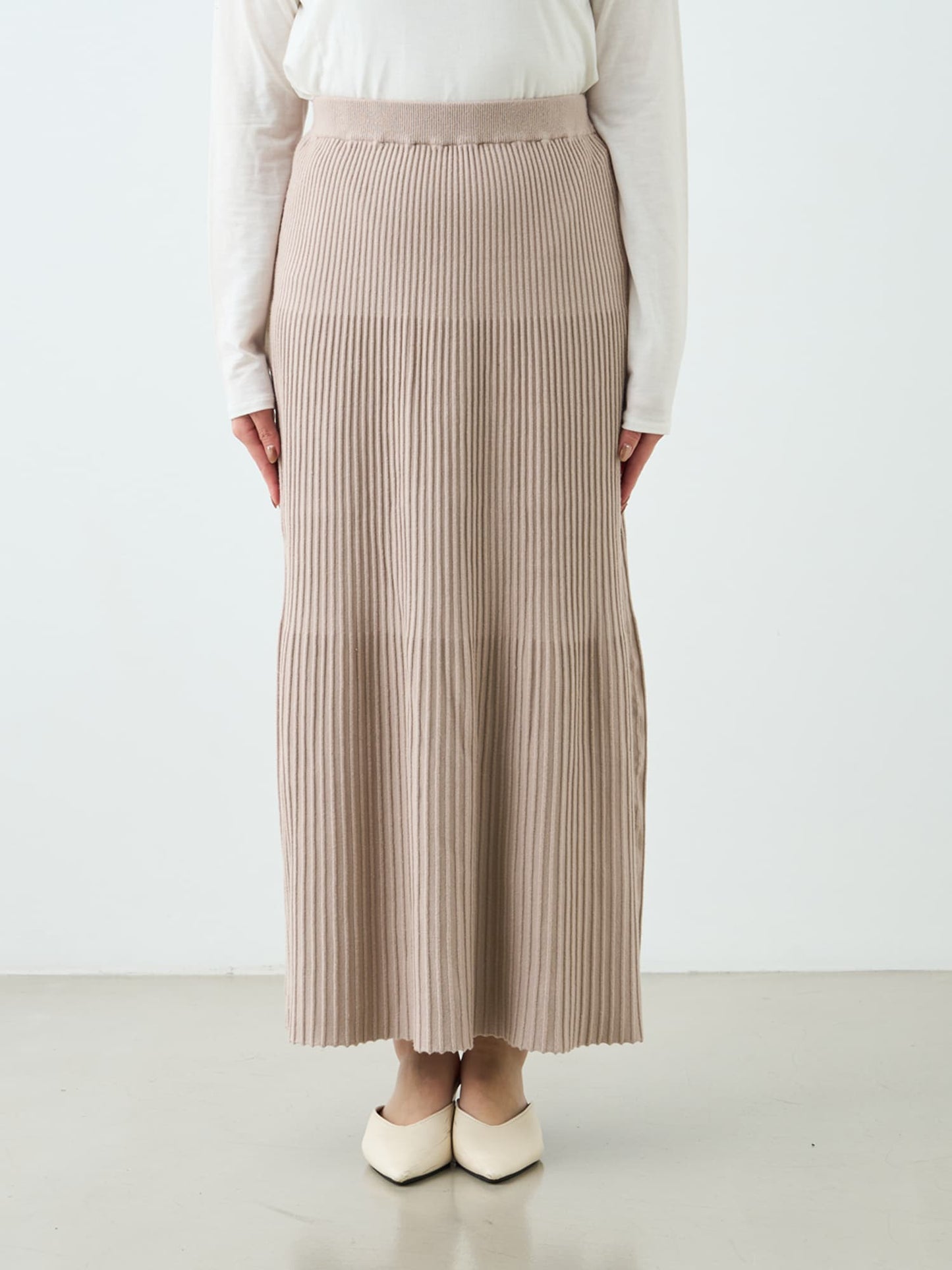 ※こちらが実物のカラーに一番お色味が近くなっております。（グレージュ）<br>149cm | B:77 W:60 H:83 股下:68.5 | regular着用