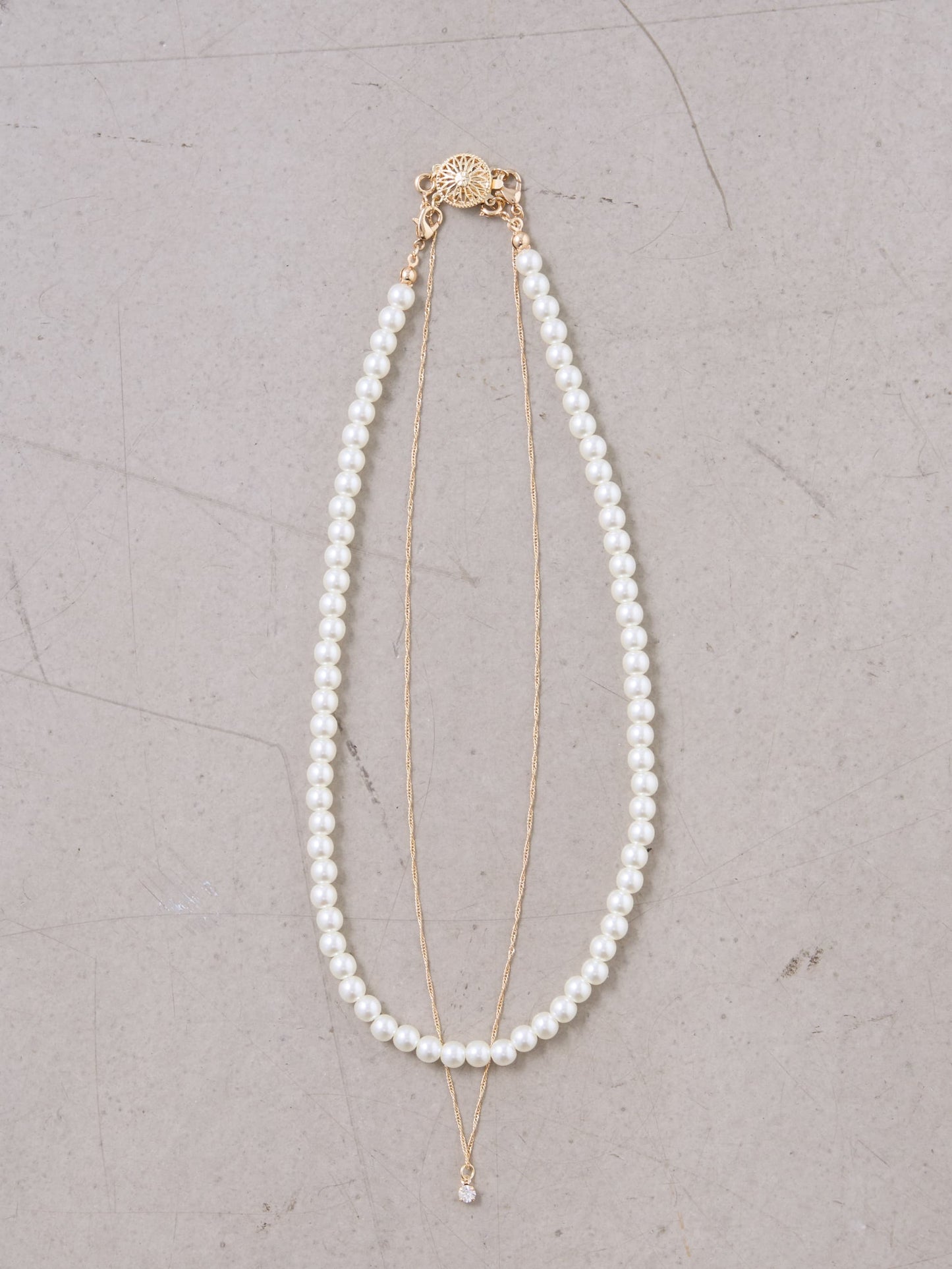 ※こちらが実物のカラーに一番お色味が近くなっております。（ゴールド）