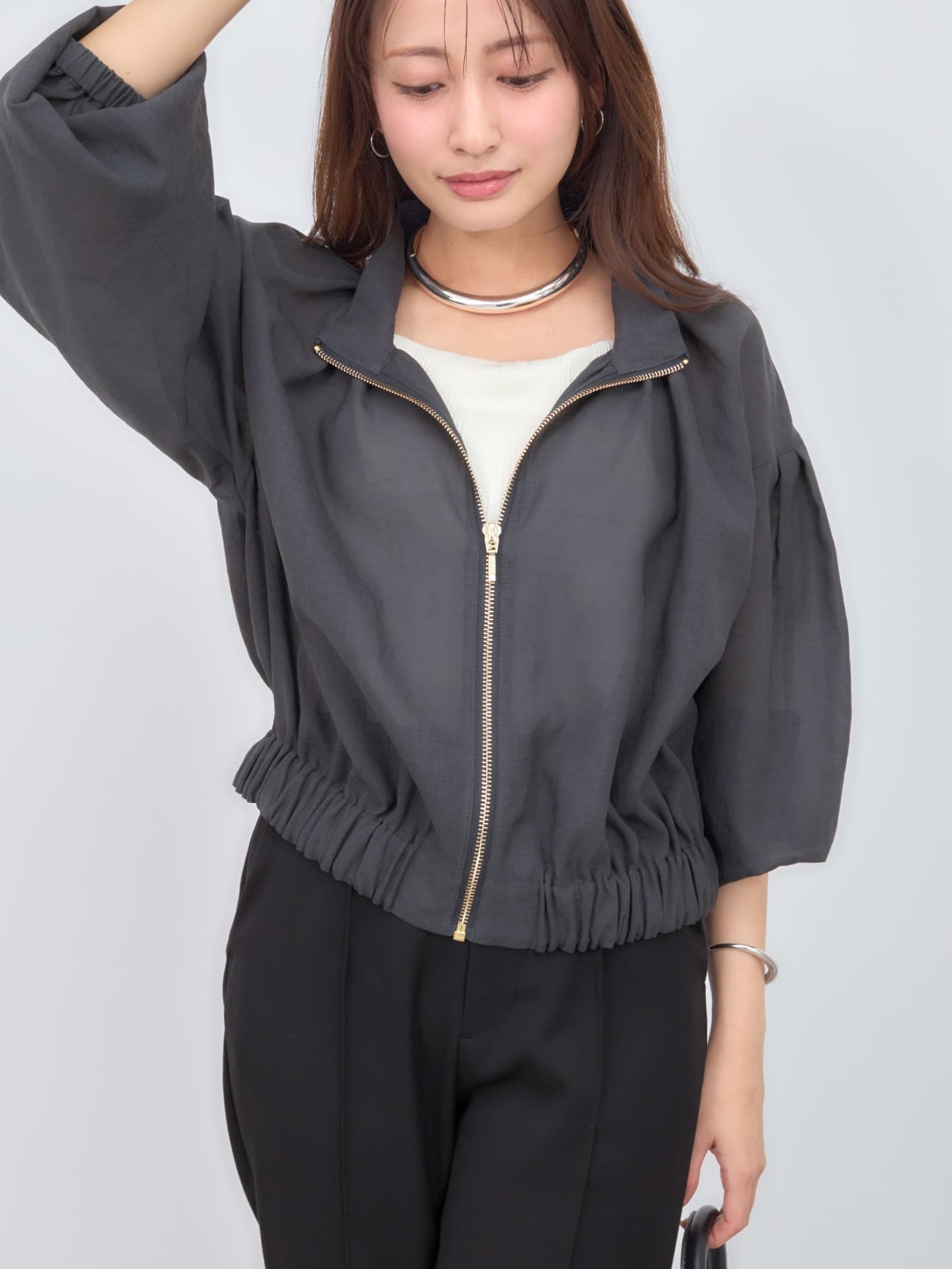 シアーギャザージップブルゾン | 小柄・低身長女性向けファッション