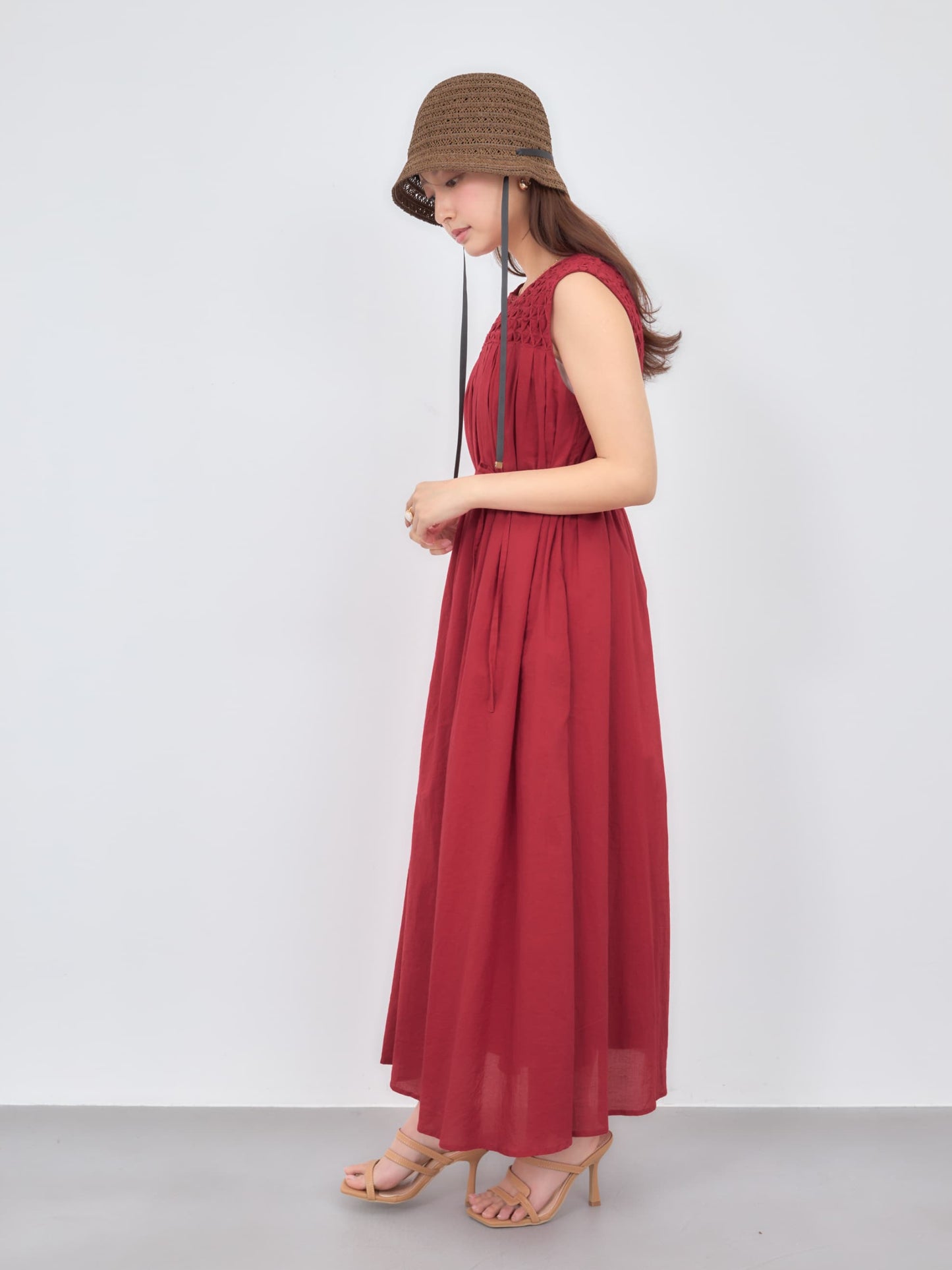 【手洗い可】【Made in India】スモッキングデザインワンピース-short & regular　[通常]