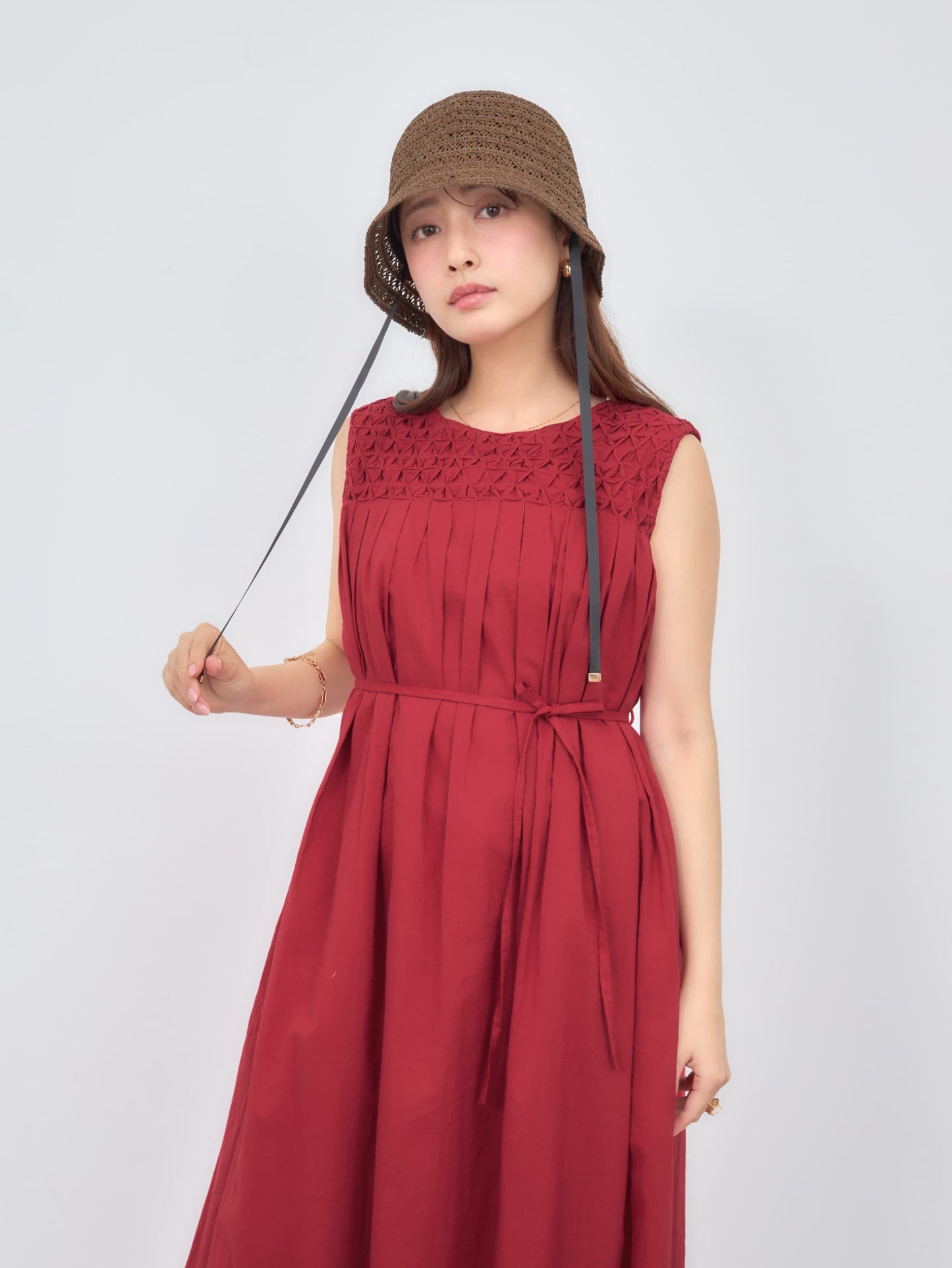 【手洗い可】【Made in India】スモッキングデザインワンピース-short & regular　[通常]