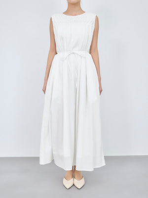 ※こちらが実物のカラーに一番お色味が近くなっております。（オフホワイト）<br>150cm | B:78 W:56 H:74 股下:69  | regular着用 (ヒールの高さ: 3.5cm) 