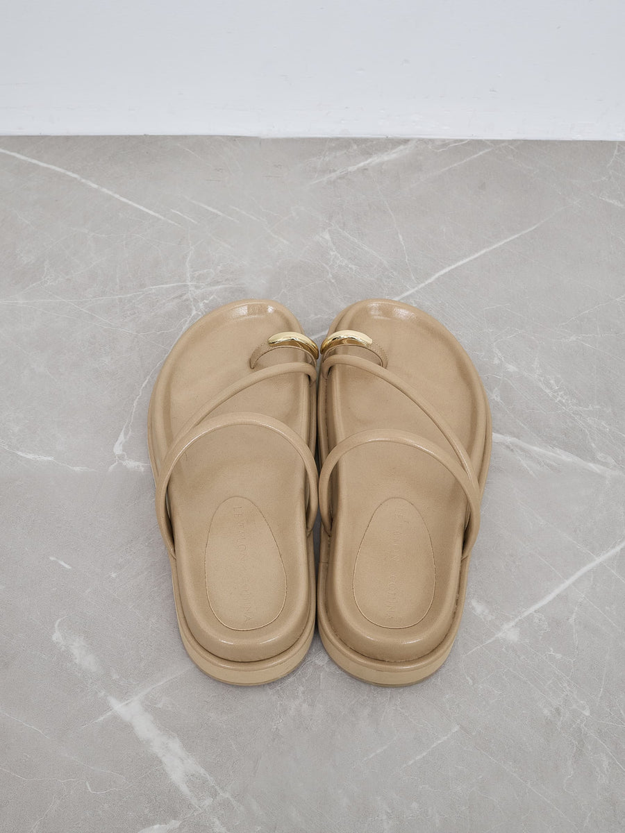 【LE TALONコラボ】厚底メタルサムリングサンダル　[通常]