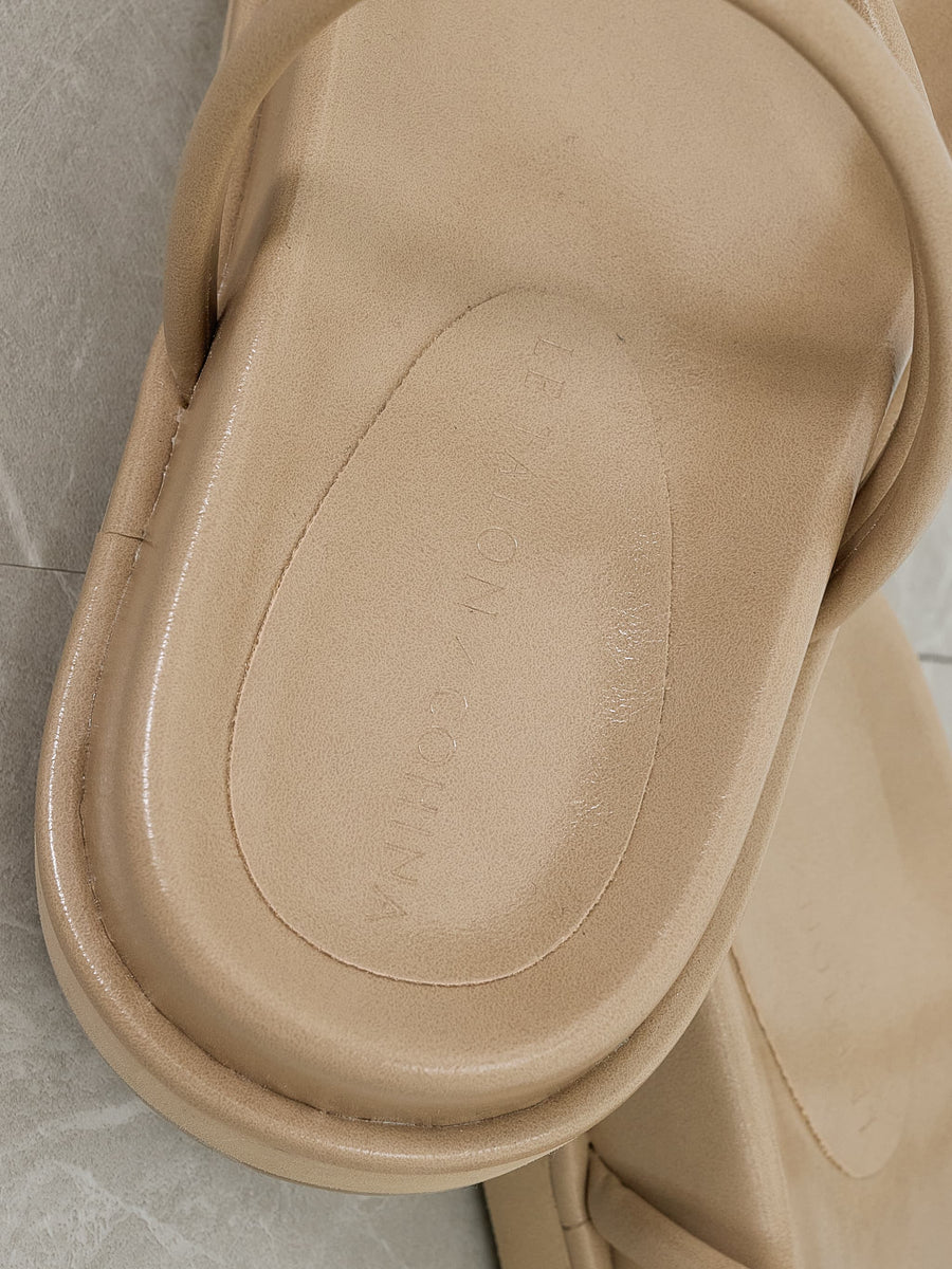 【LE TALONコラボ】厚底メタルサムリングサンダル　[通常]