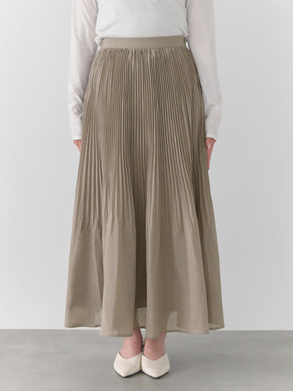 ※こちらが実物のカラーに一番お色味が近くなっております。（グレージュ）<br>149cm | B:77 W:60 H:83 股下:68.5 | regular-XS着用 (ヒールの高さ:3.5cm)