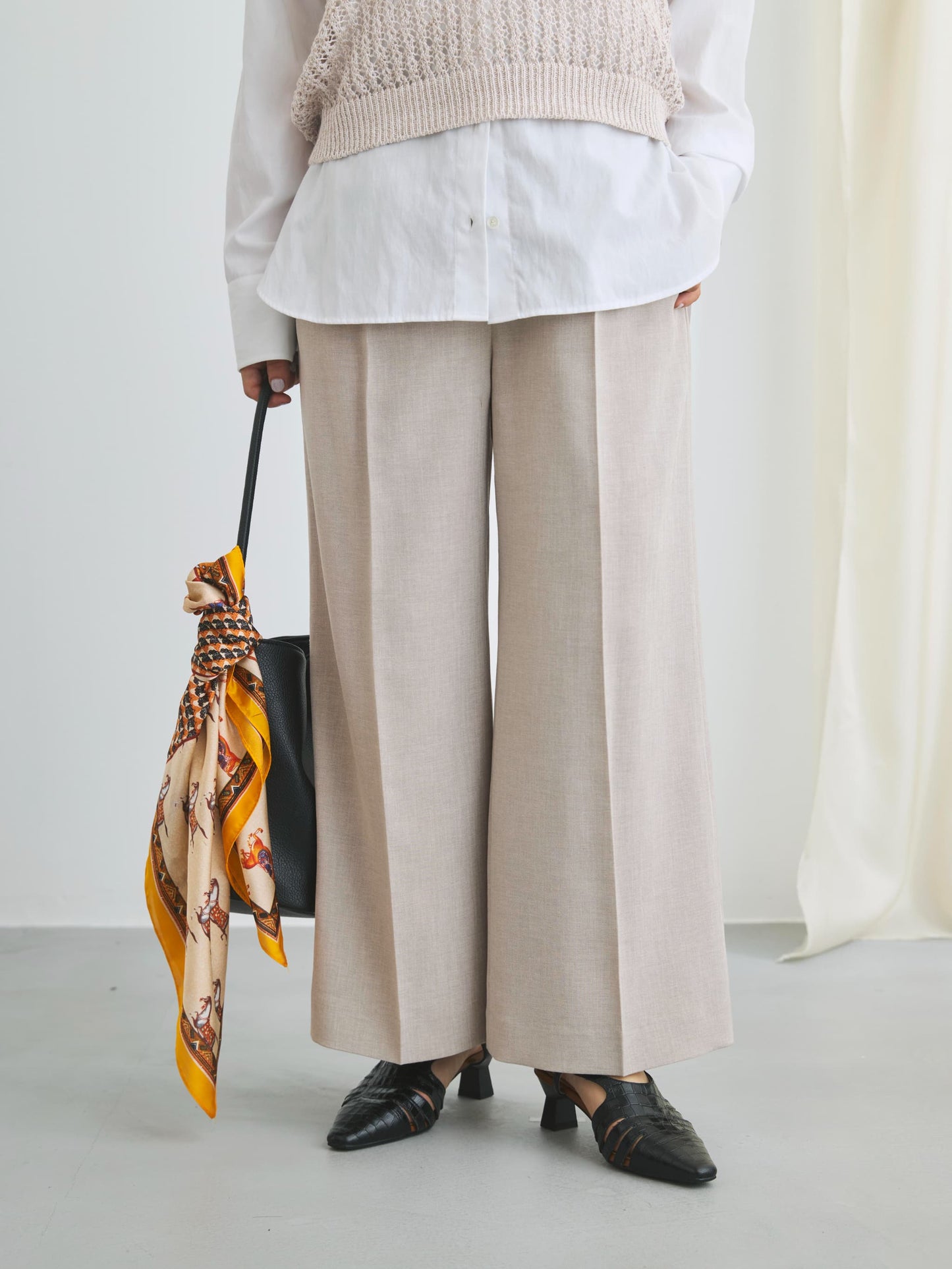 143cm | B:73 W:60 H:81 股下:65  | short-XS着用