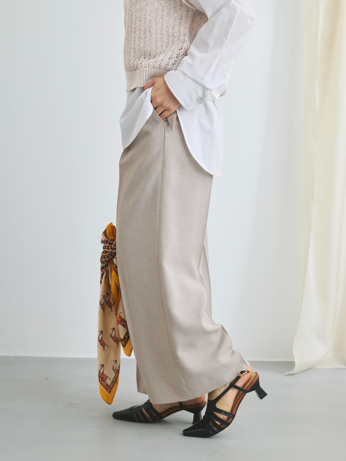 143cm | B:73 W:60 H:81 股下:65  | short-XS着用