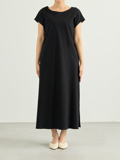 ※こちらが実物のカラーに一番お色味が近くなっております。（ブラック）<br>149cm | B:77 W:60 H:83 股下:68.5 | regular着用(ヒールの高さ: 3.5cm) 