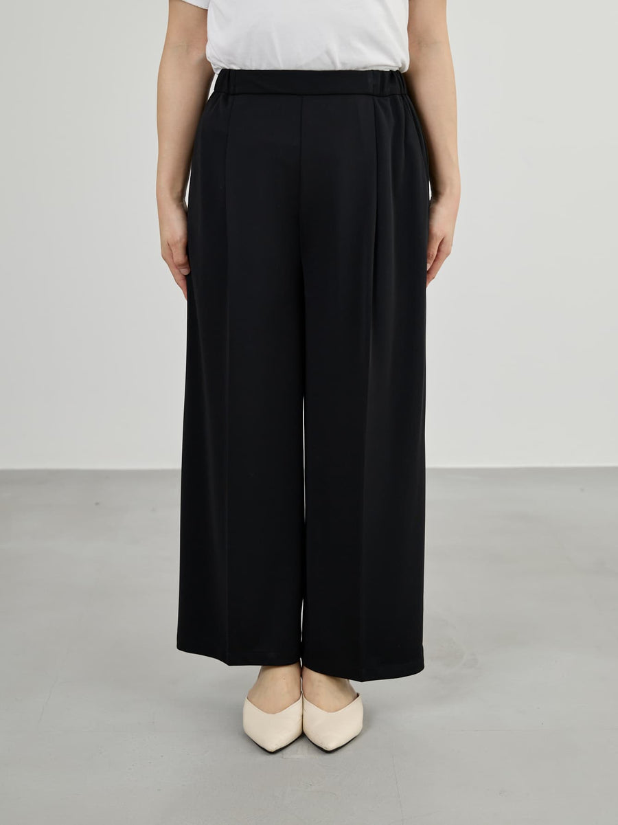 ※こちらが実物のカラーに一番お色味が近くなっております。（ブラック）<br>143cm | B:73 W:60 H:81 股下:65  | short着用 (ヒールの高さ: 3.5cm) 