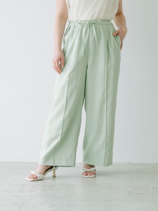 148cm | B:72 W:61 H:88 股下:68 | regular着用