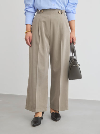 144cm | B:80 W:64 H:84 股下:62 | short-XS着用