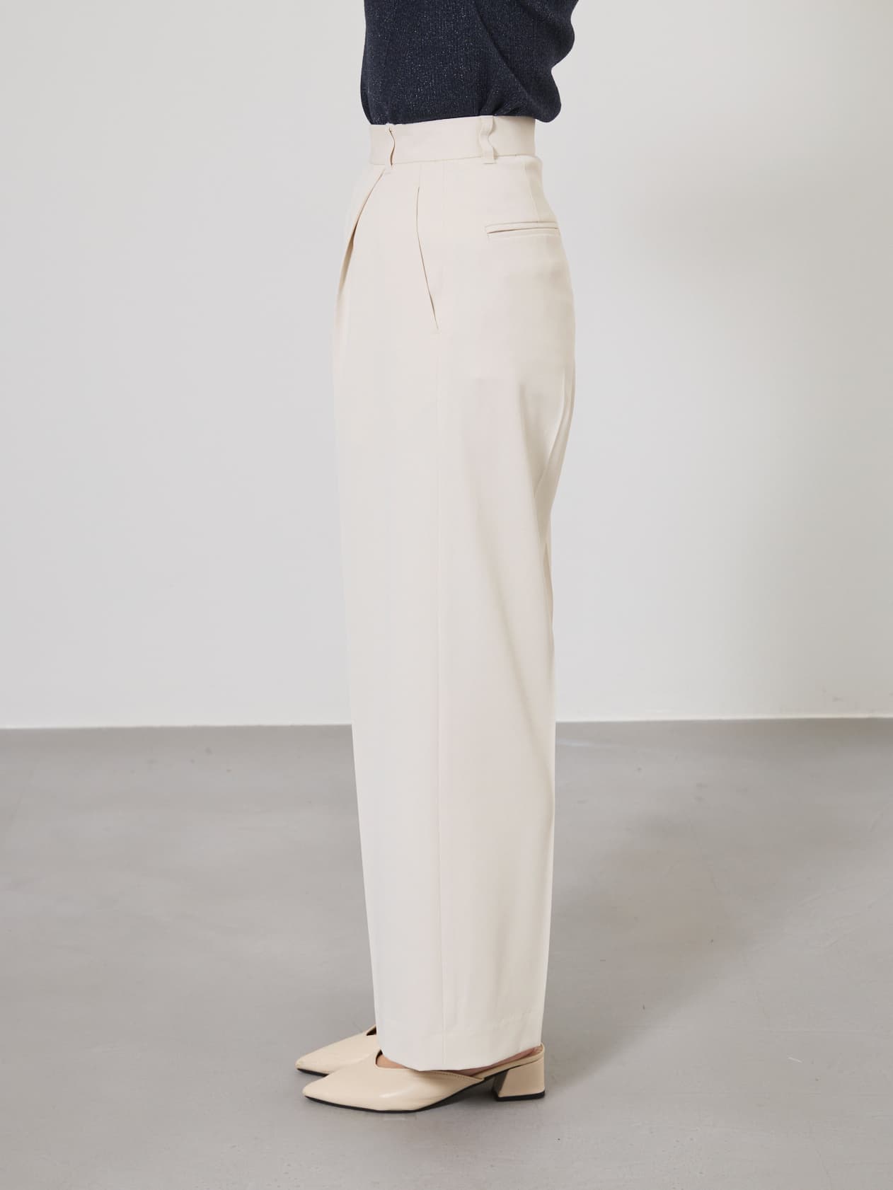 とろみワンタックストレートパンツ-short & regular　[通常]